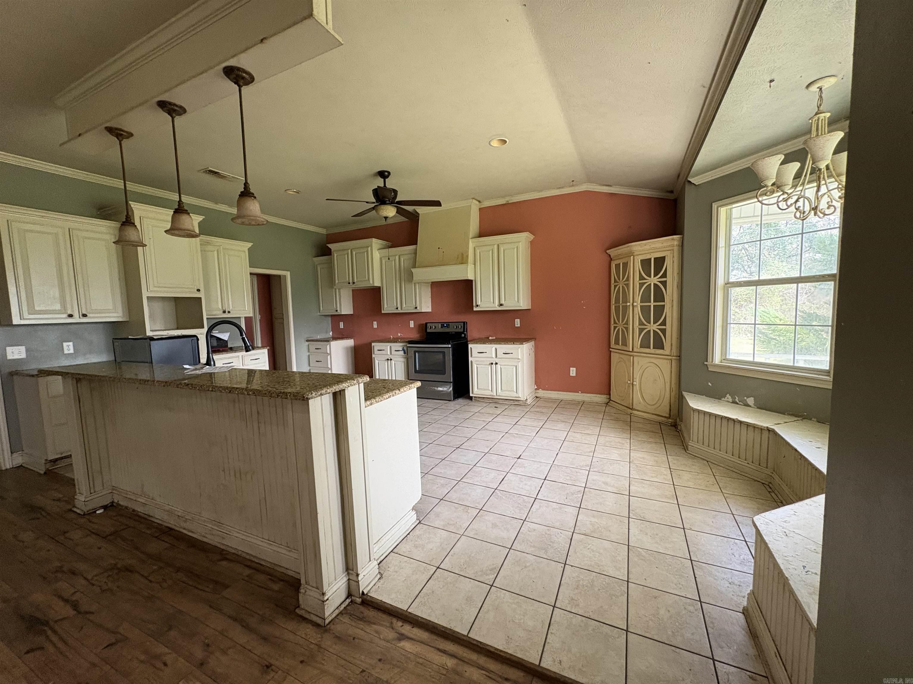140 Wall Street Property Photo 5