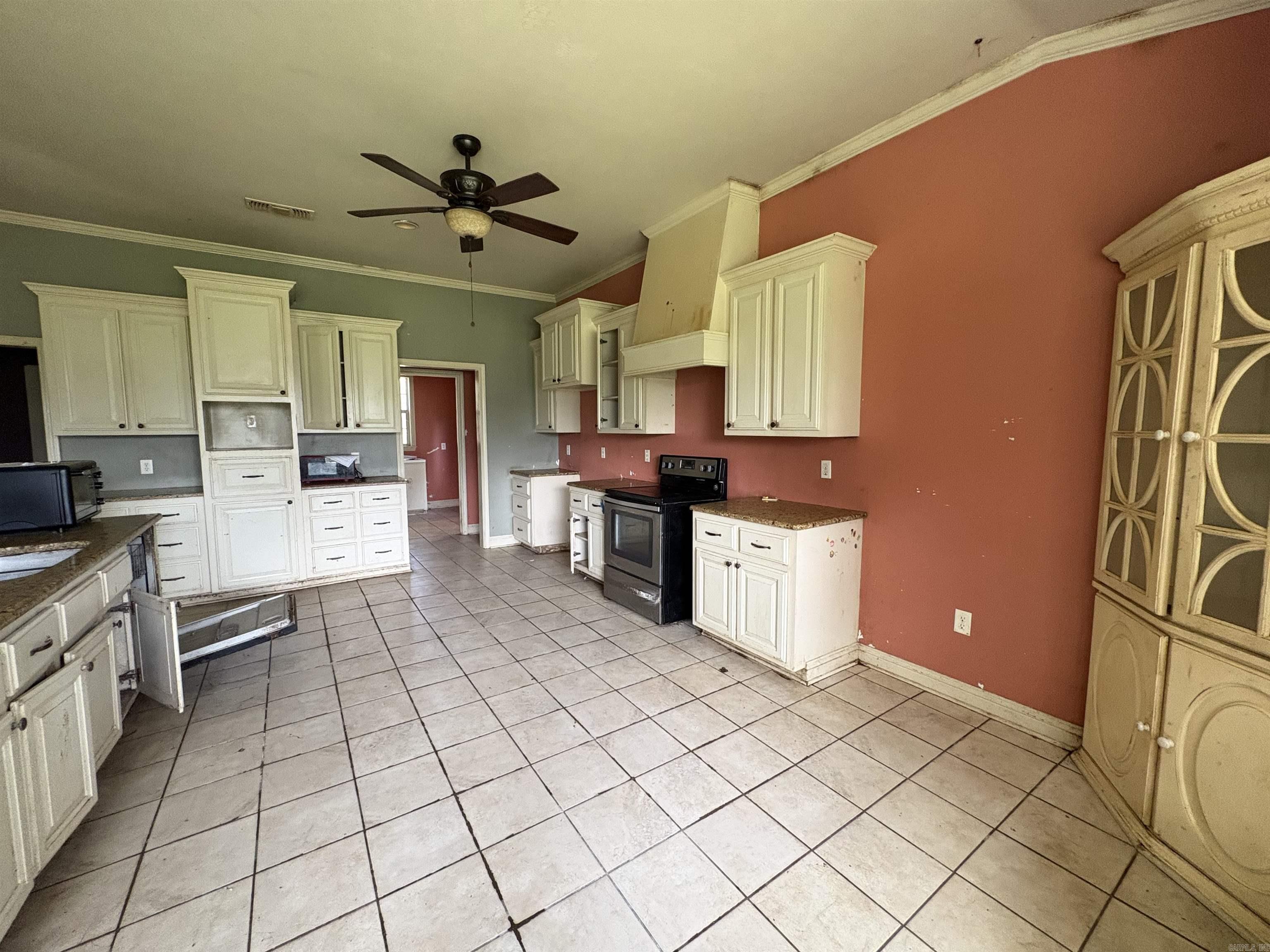 140 Wall Street Property Photo 6