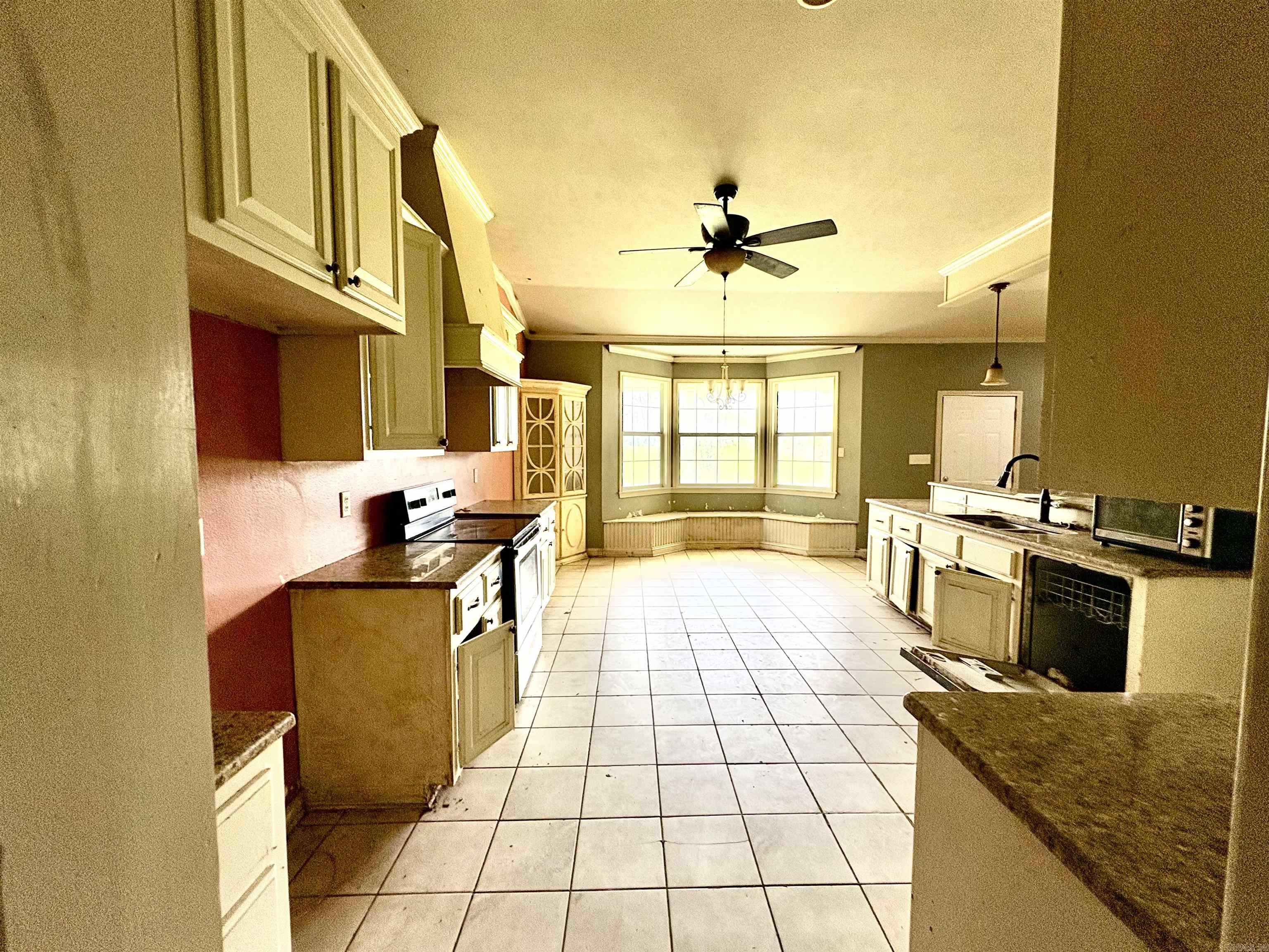 140 Wall Street Property Photo 7