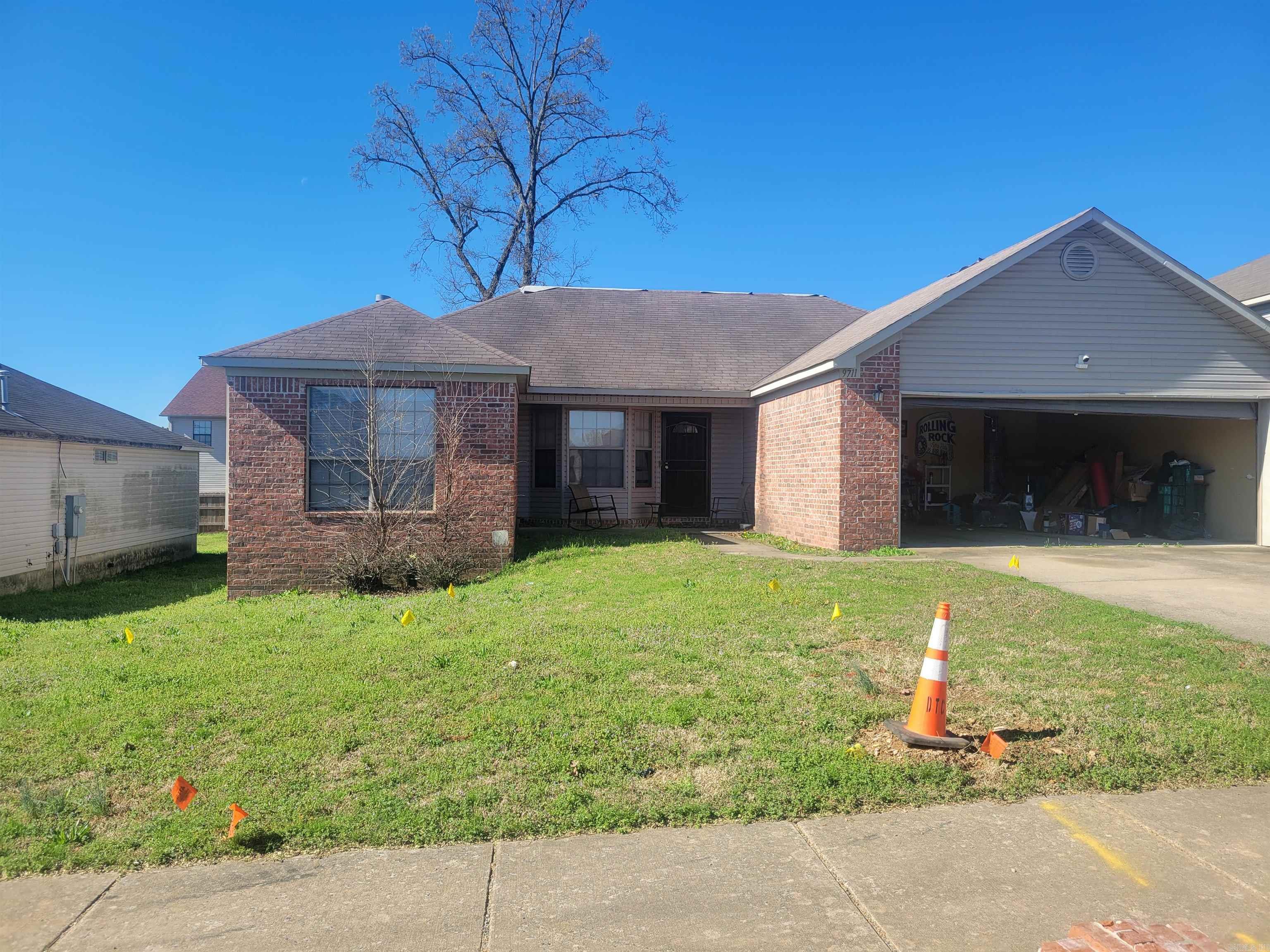 9711 Herndon Property Photo 1