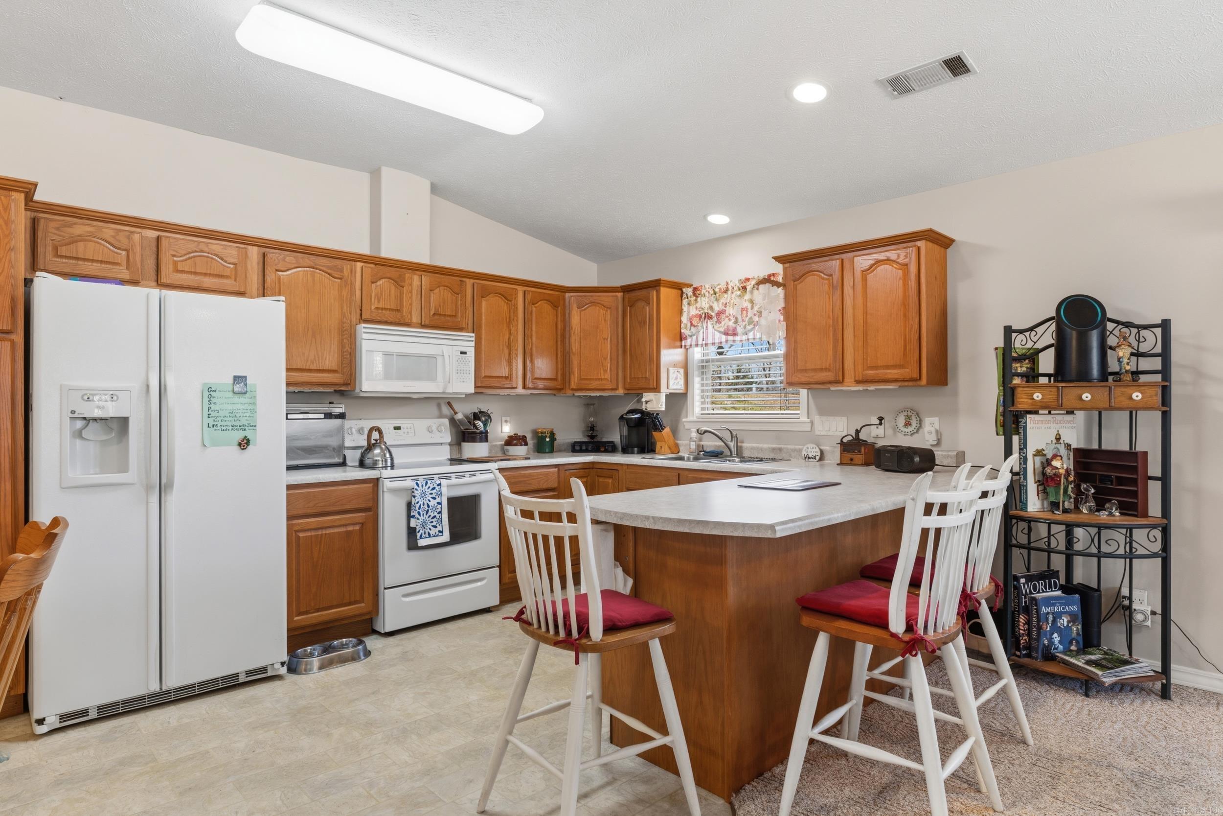 38 Devonshire Circle Property Photo 7