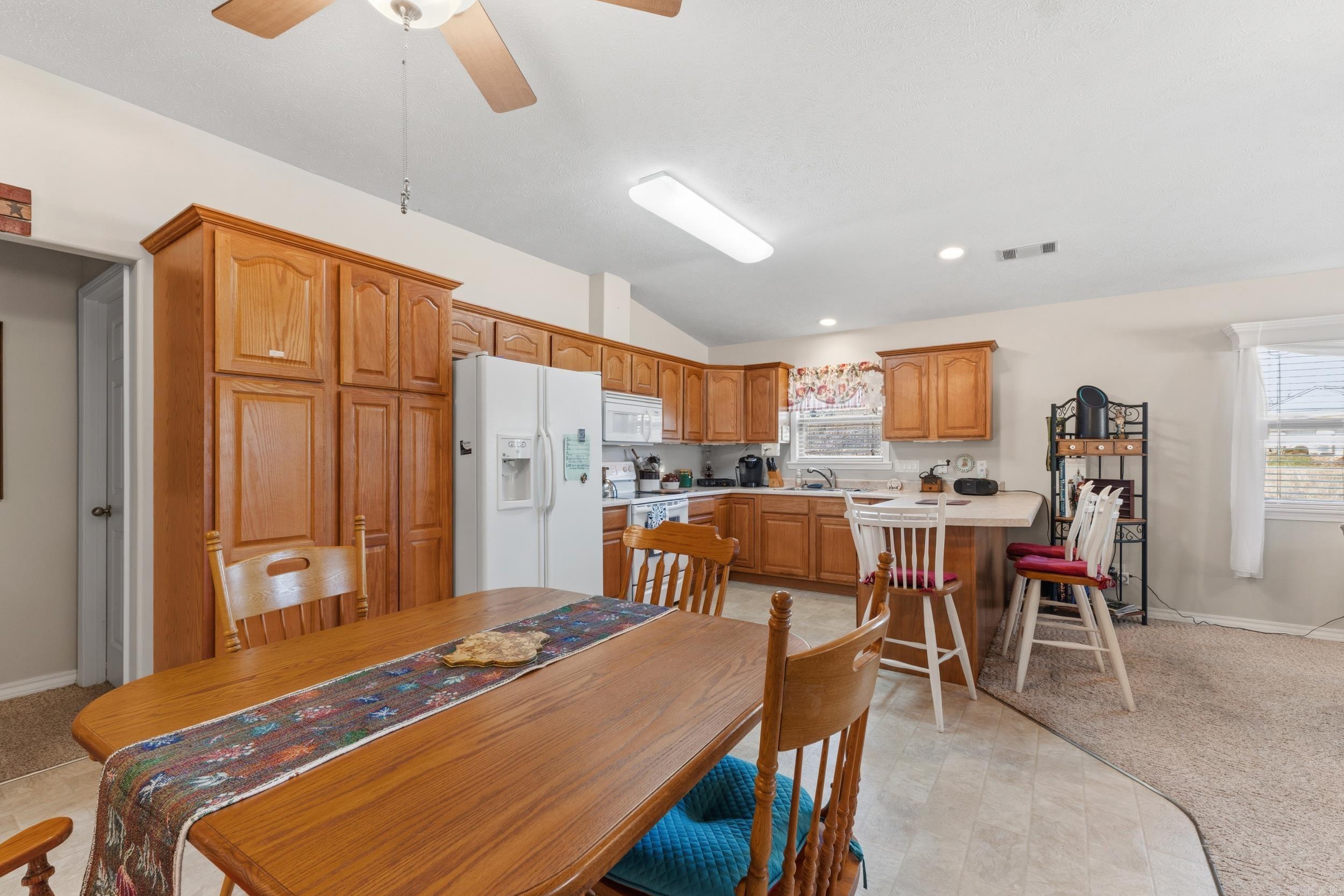 38 Devonshire Circle Property Photo 10