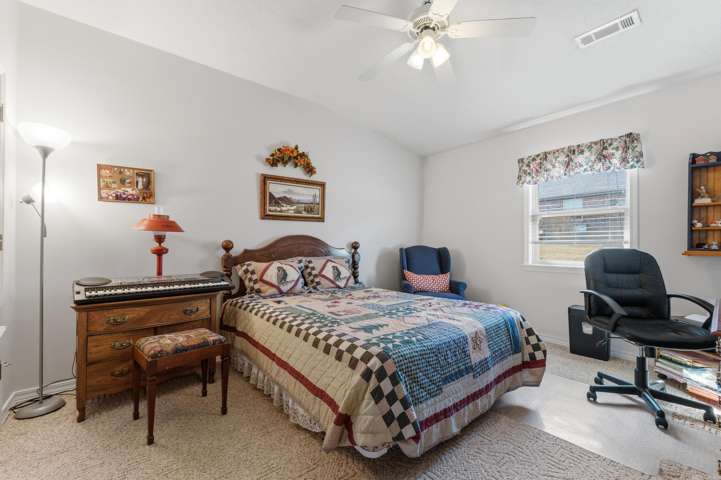 38 Devonshire Circle Property Photo 13