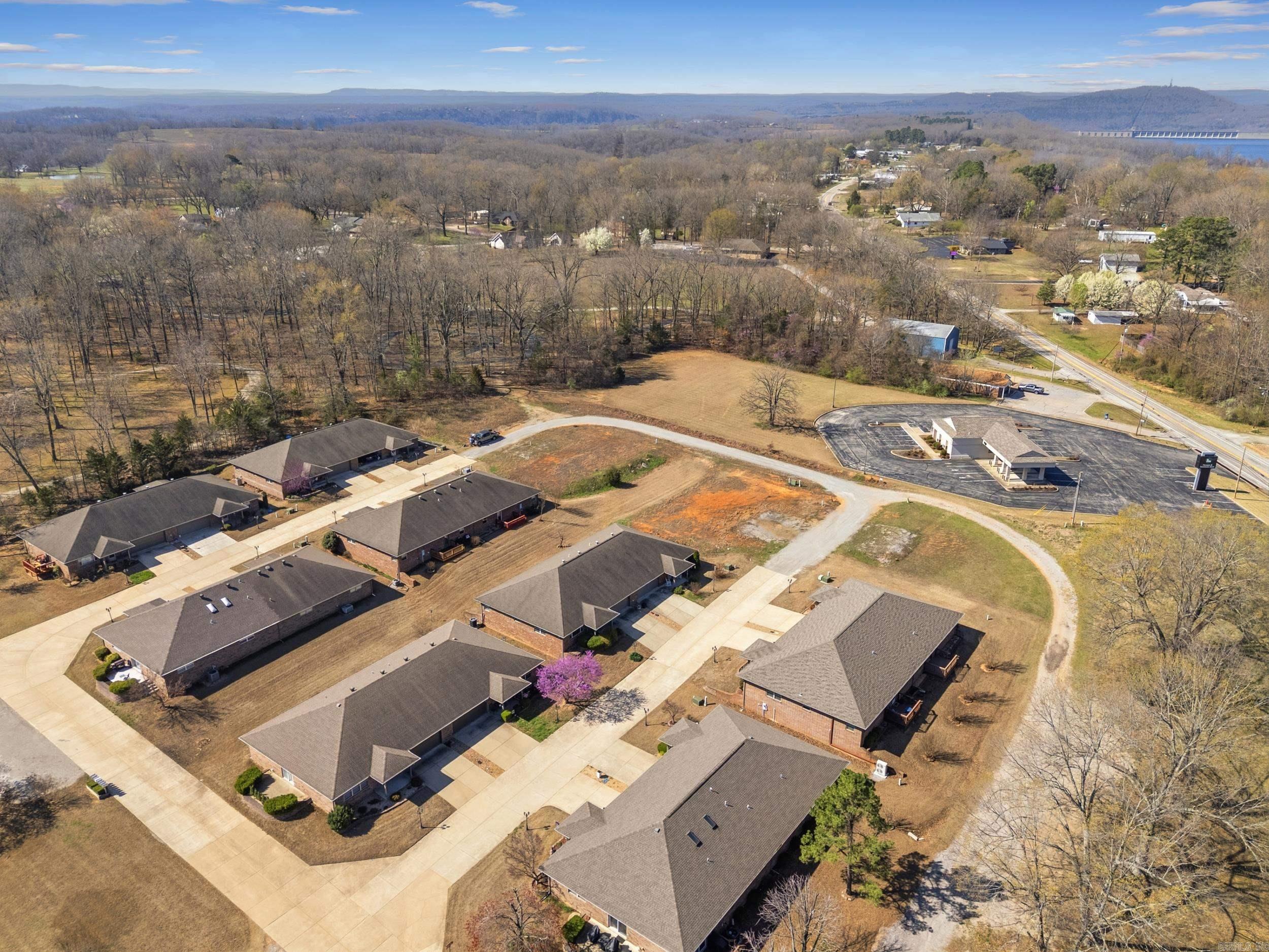 38 Devonshire Circle Property Photo 27