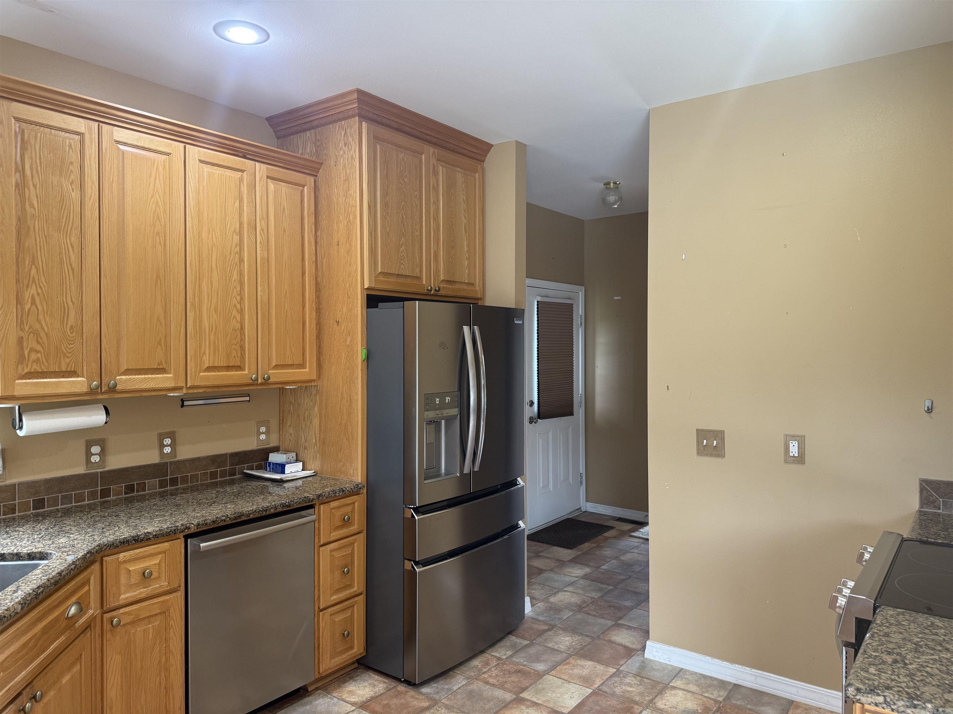 225 Stinson Drive Property Photo 16