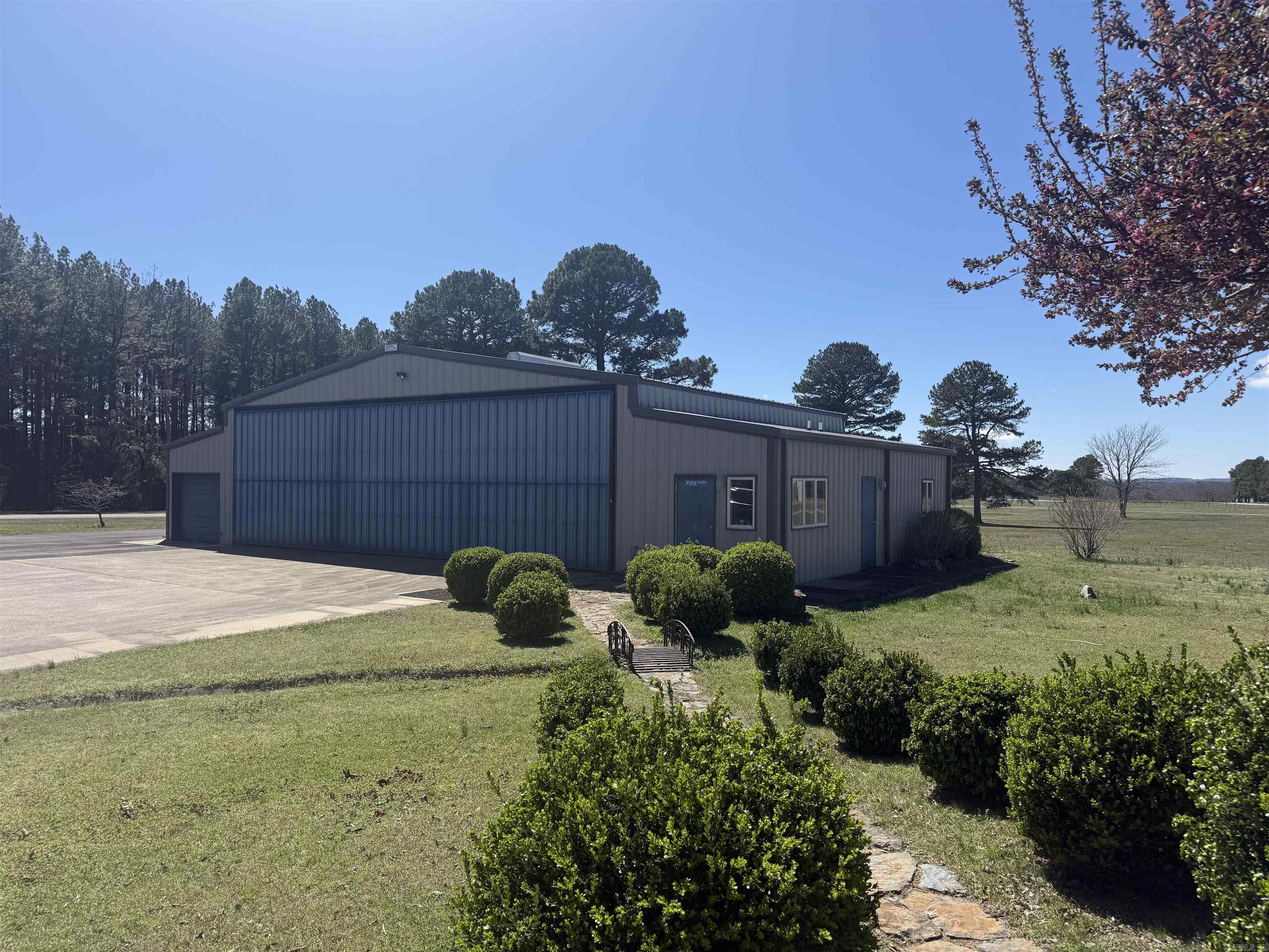 225 Stinson Drive Property Photo 44