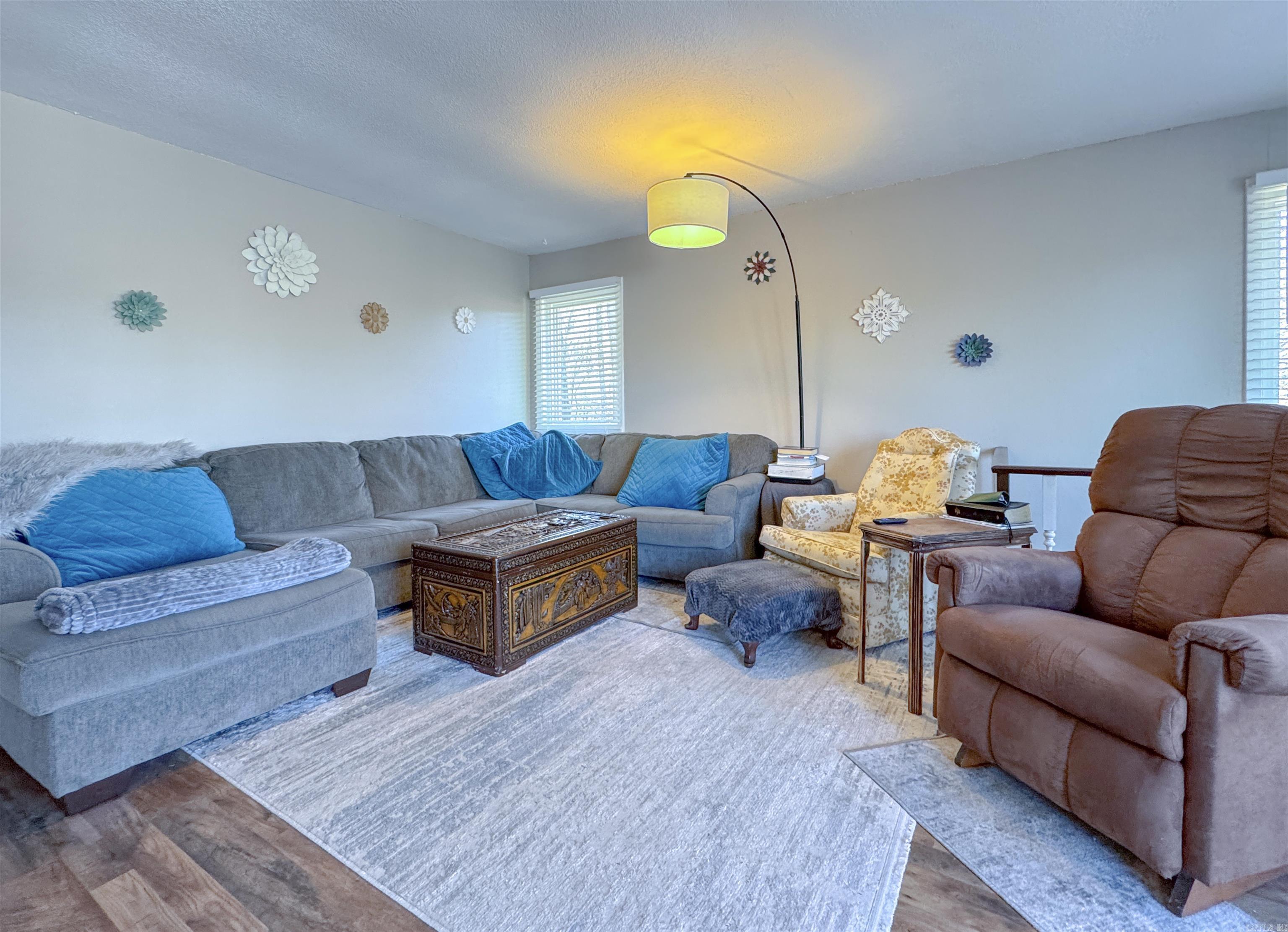 1 Plana Place Property Photo 4