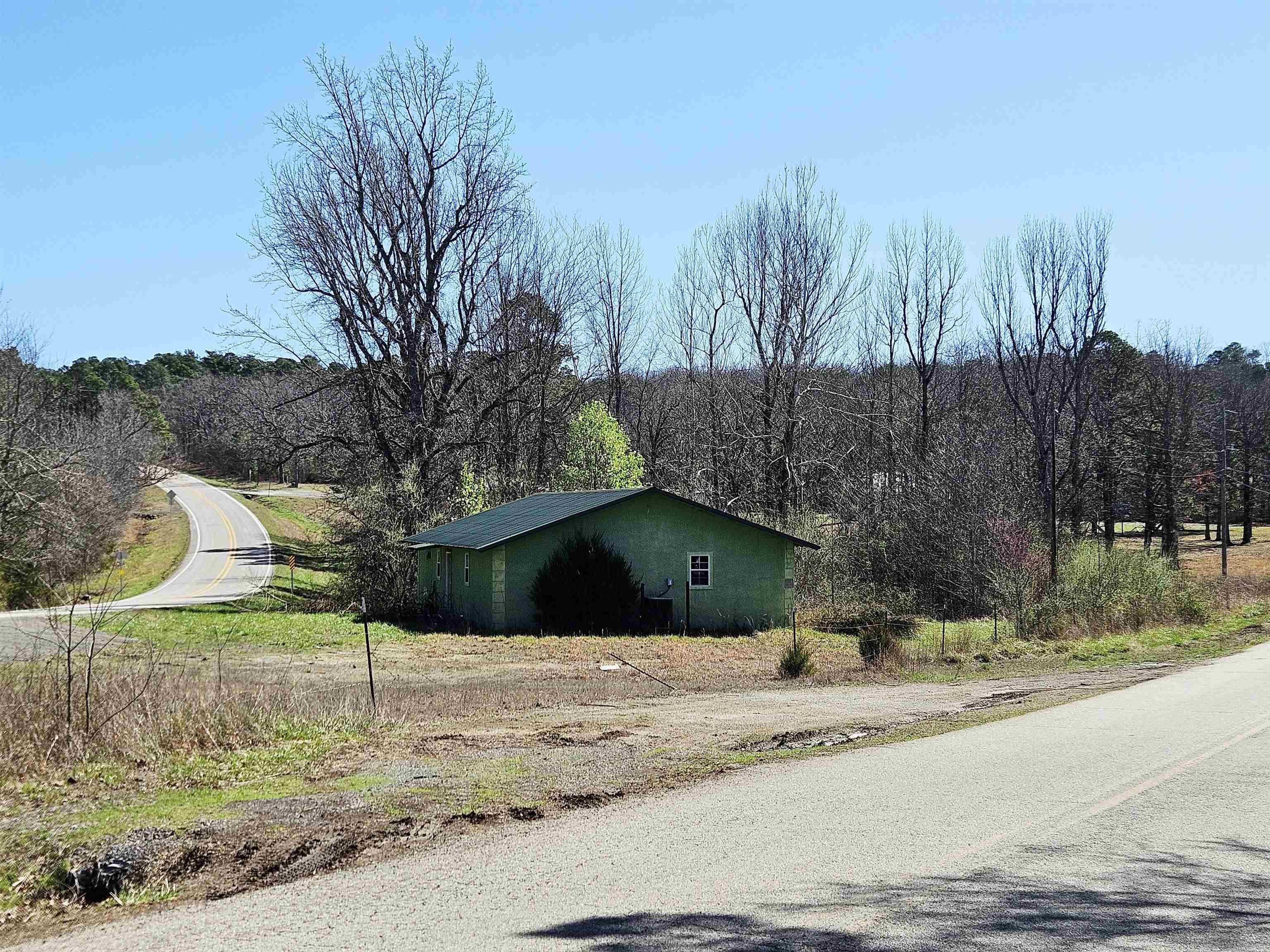 6963 66 Highway Property Photo 1