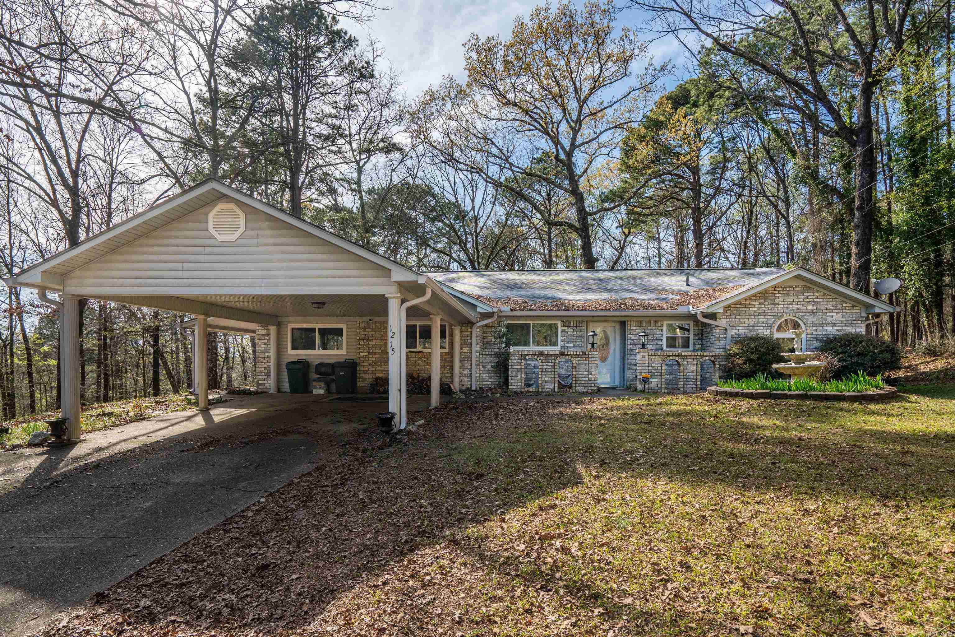 1215 Mary Drive Property Photo 1