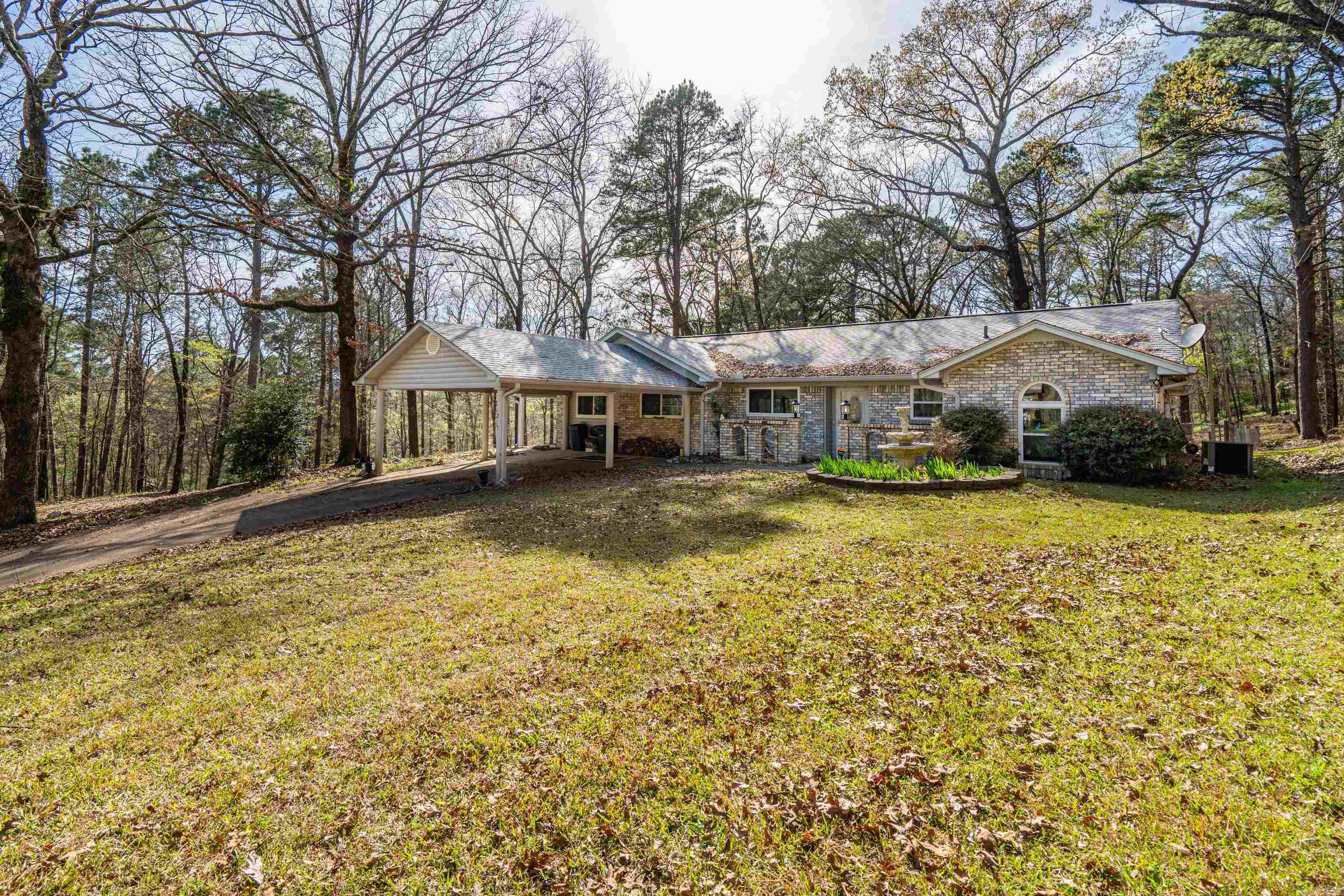 1215 Mary Drive Property Photo 4