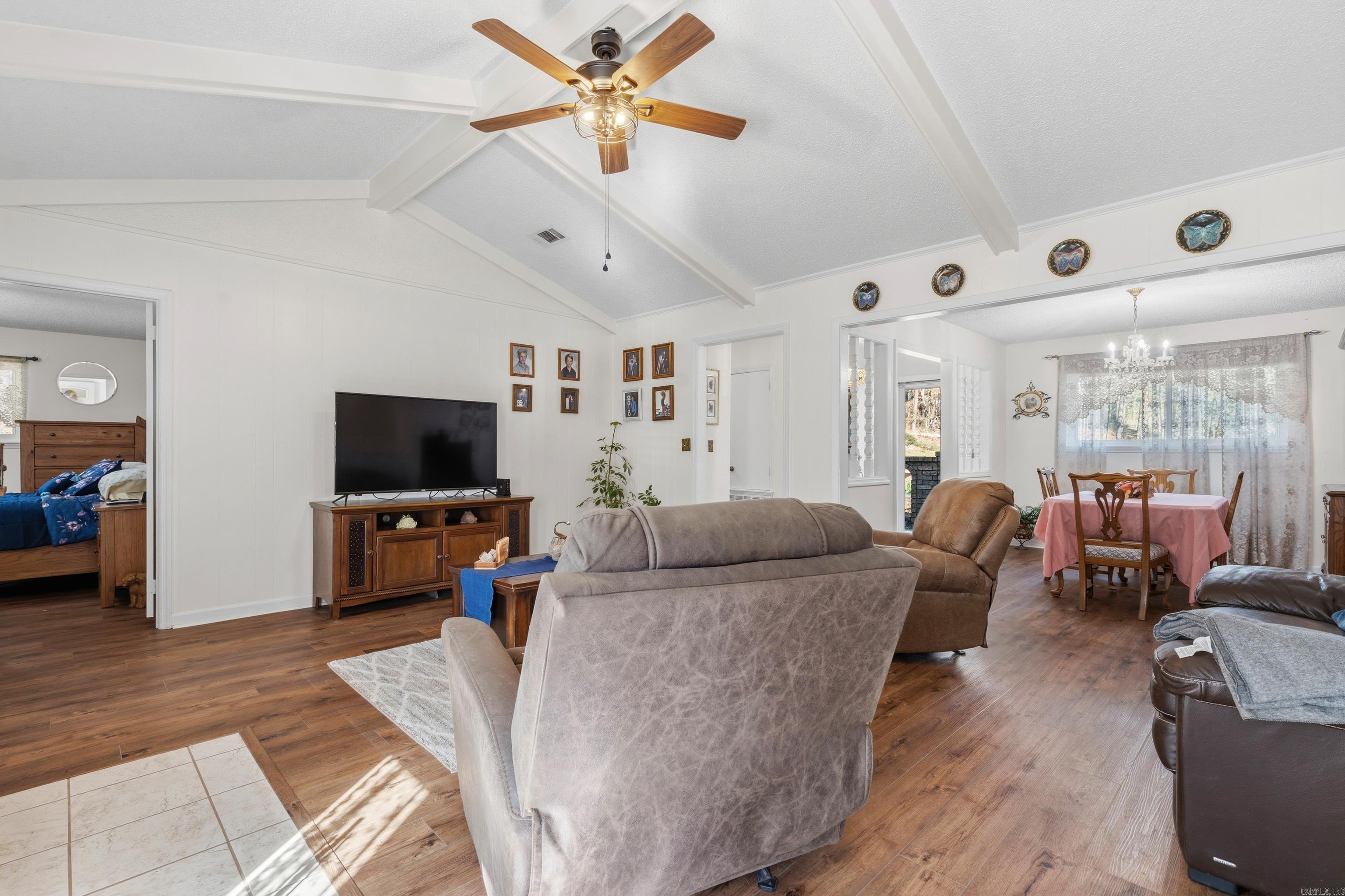 1215 Mary Drive Property Photo 12