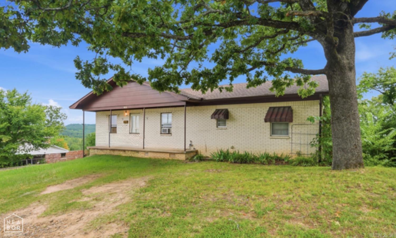 5820 Alta Vista Drive Property Photo 3