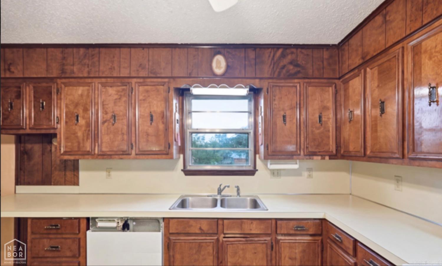 5820 Alta Vista Drive Property Photo 8