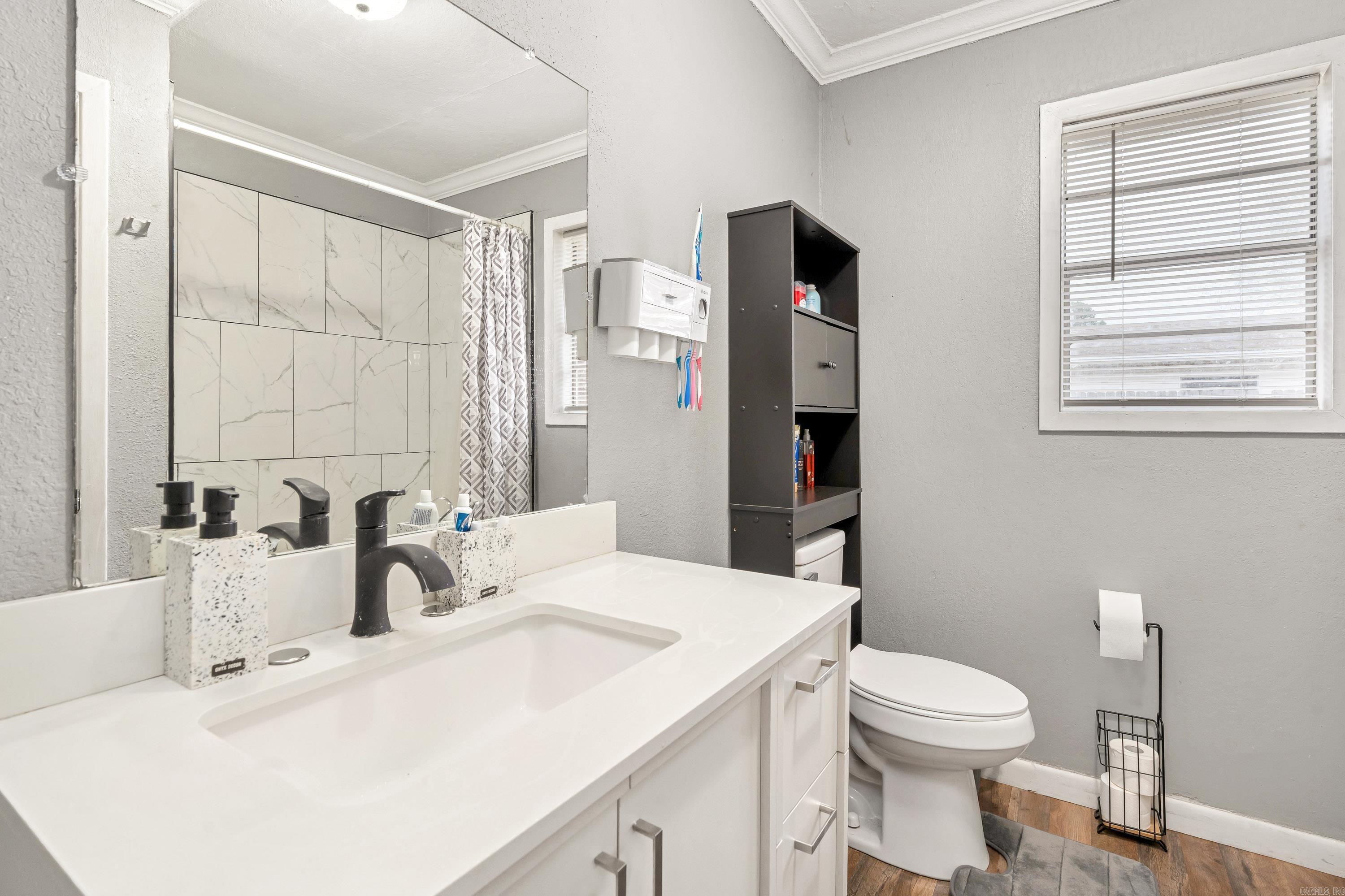 100 Park Street Property Photo 15