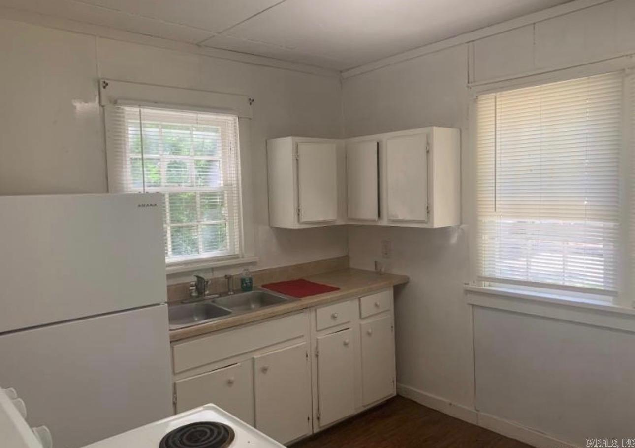 240 Ash Street Property Photo 6