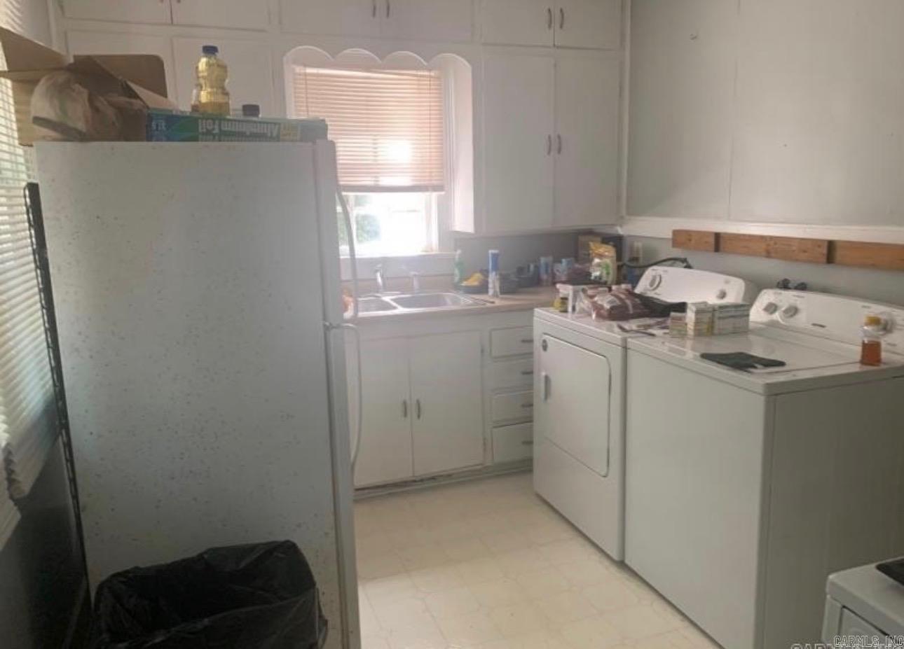 240 Ash Street Property Photo 7