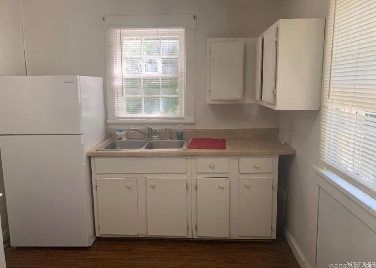 240 Ash Street Property Photo 8