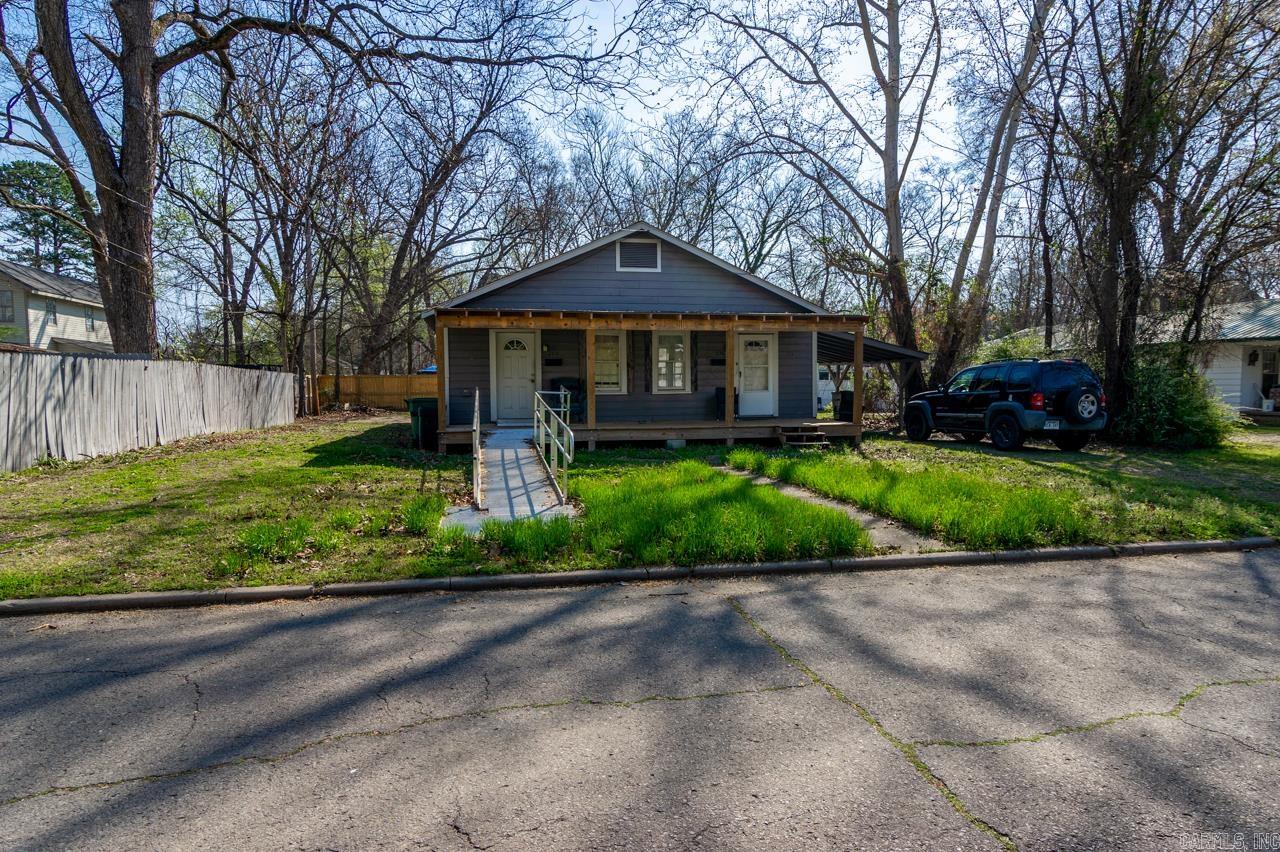 240 Ash Street Property Photo 12