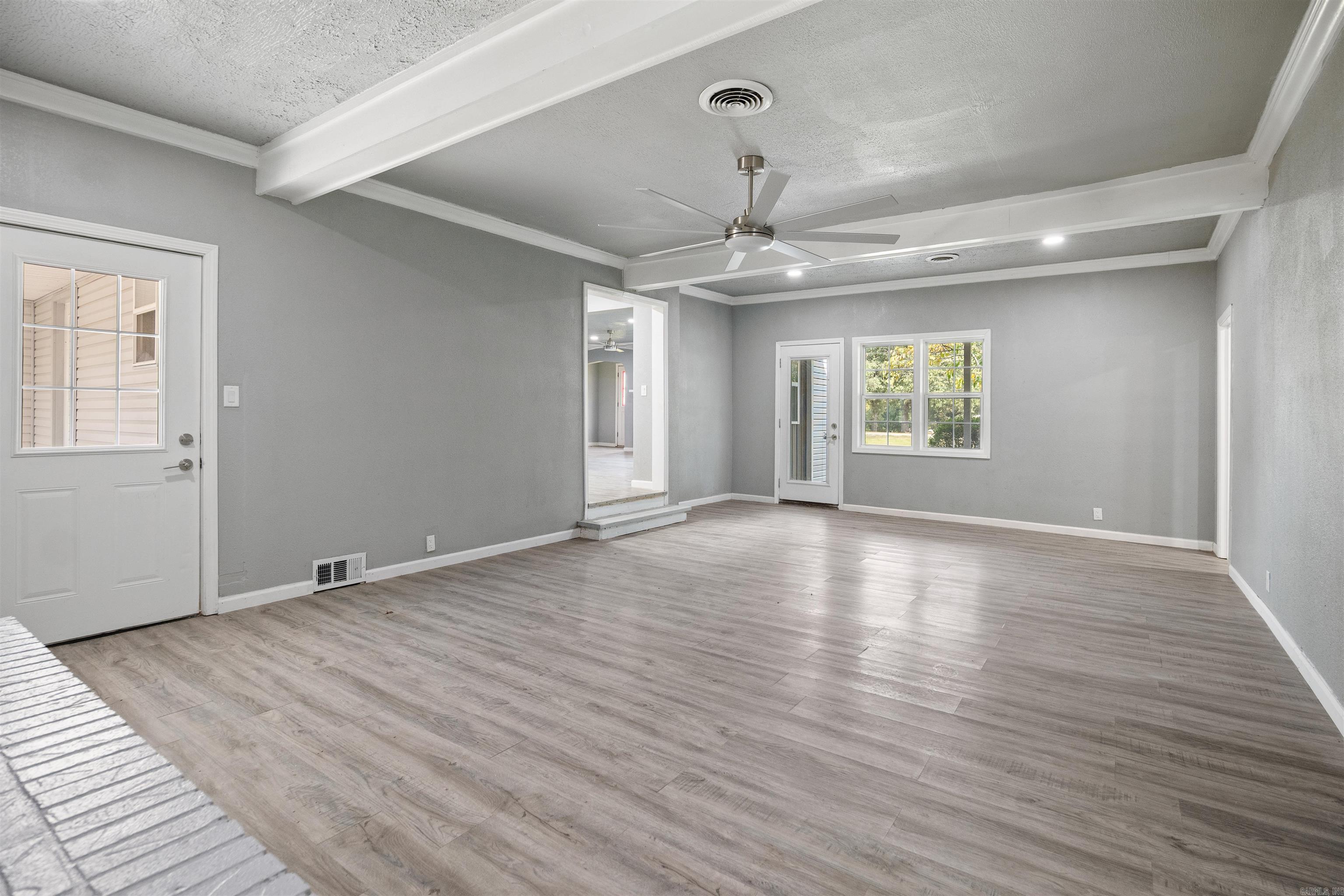 415 W Pine Street Property Photo 12