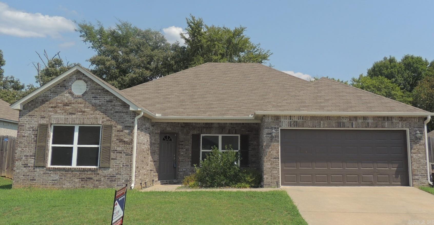2020 Mary Alice Drive Property Photo 1
