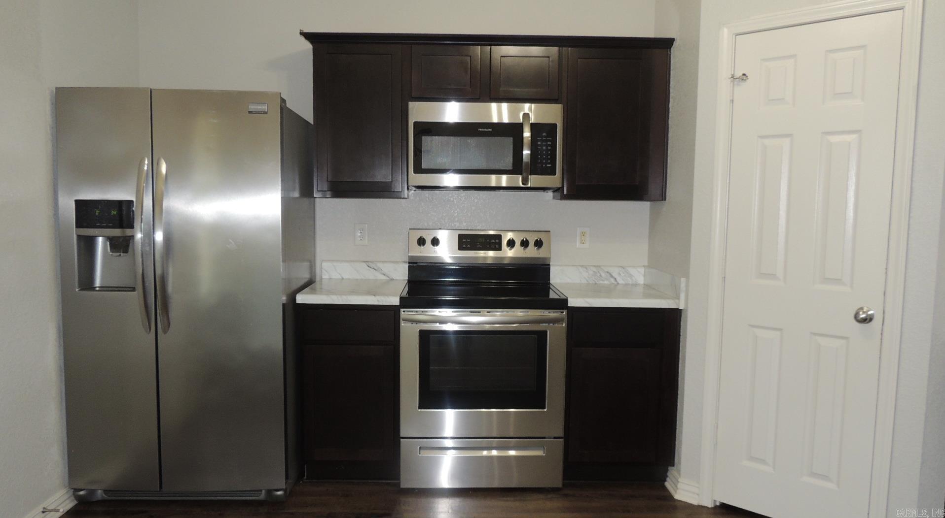2020 Mary Alice Drive Property Photo 8