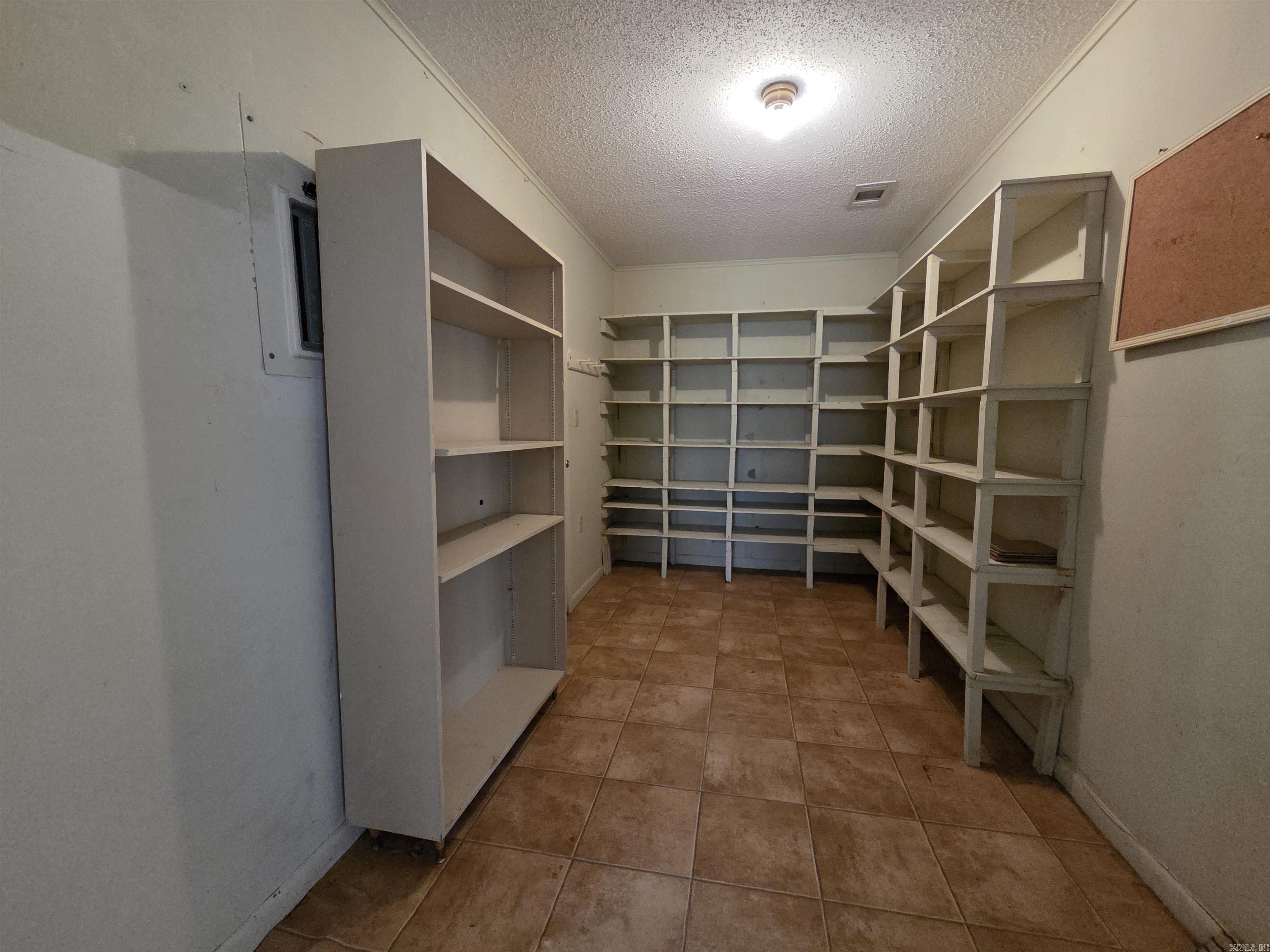 104 Cr 7010 Property Photo 4