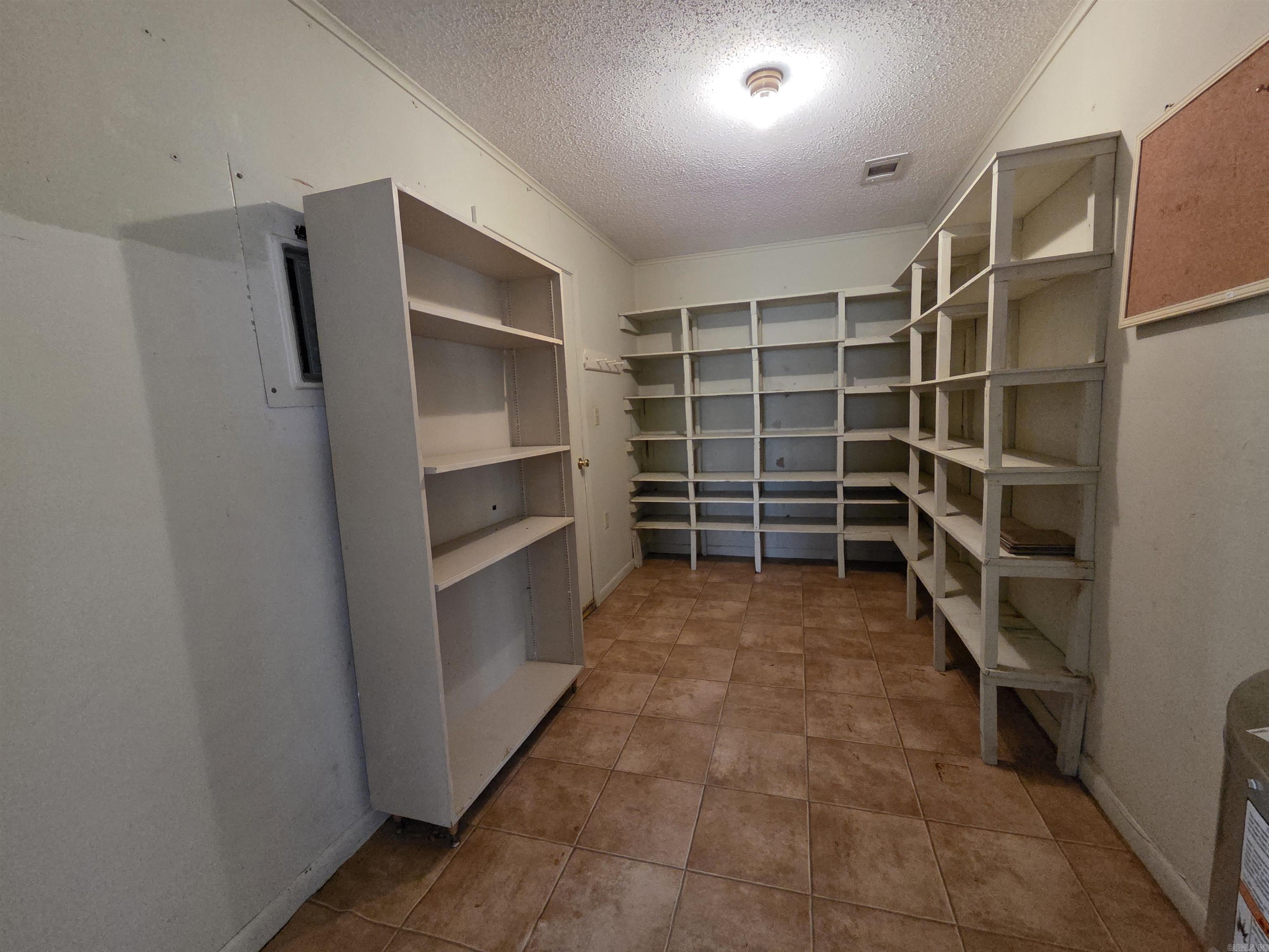 104 Cr 7010 Property Photo 5