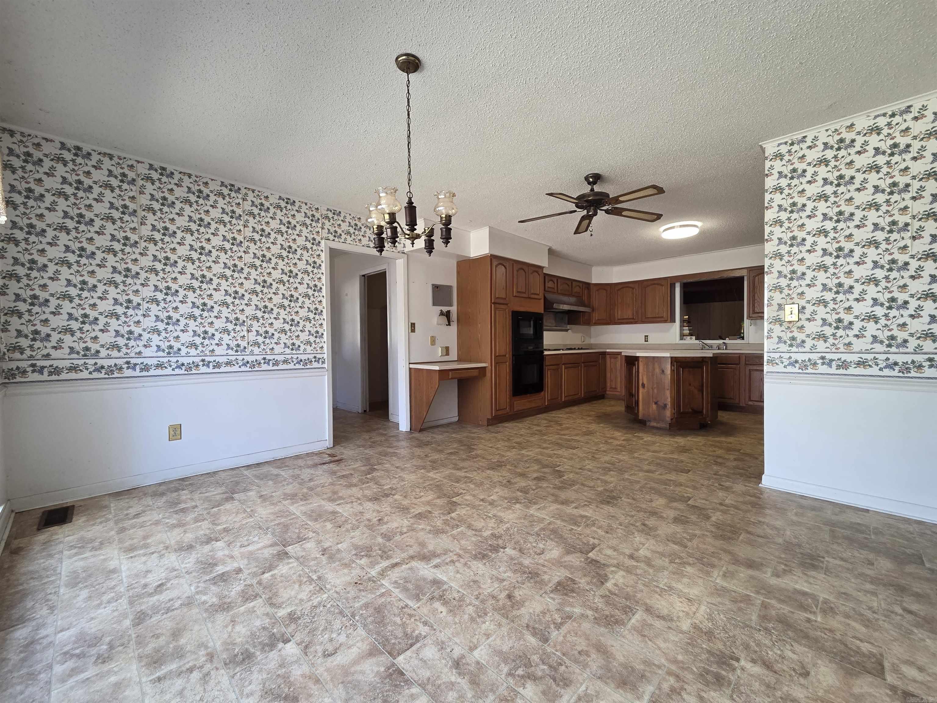 104 Cr 7010 Property Photo 9
