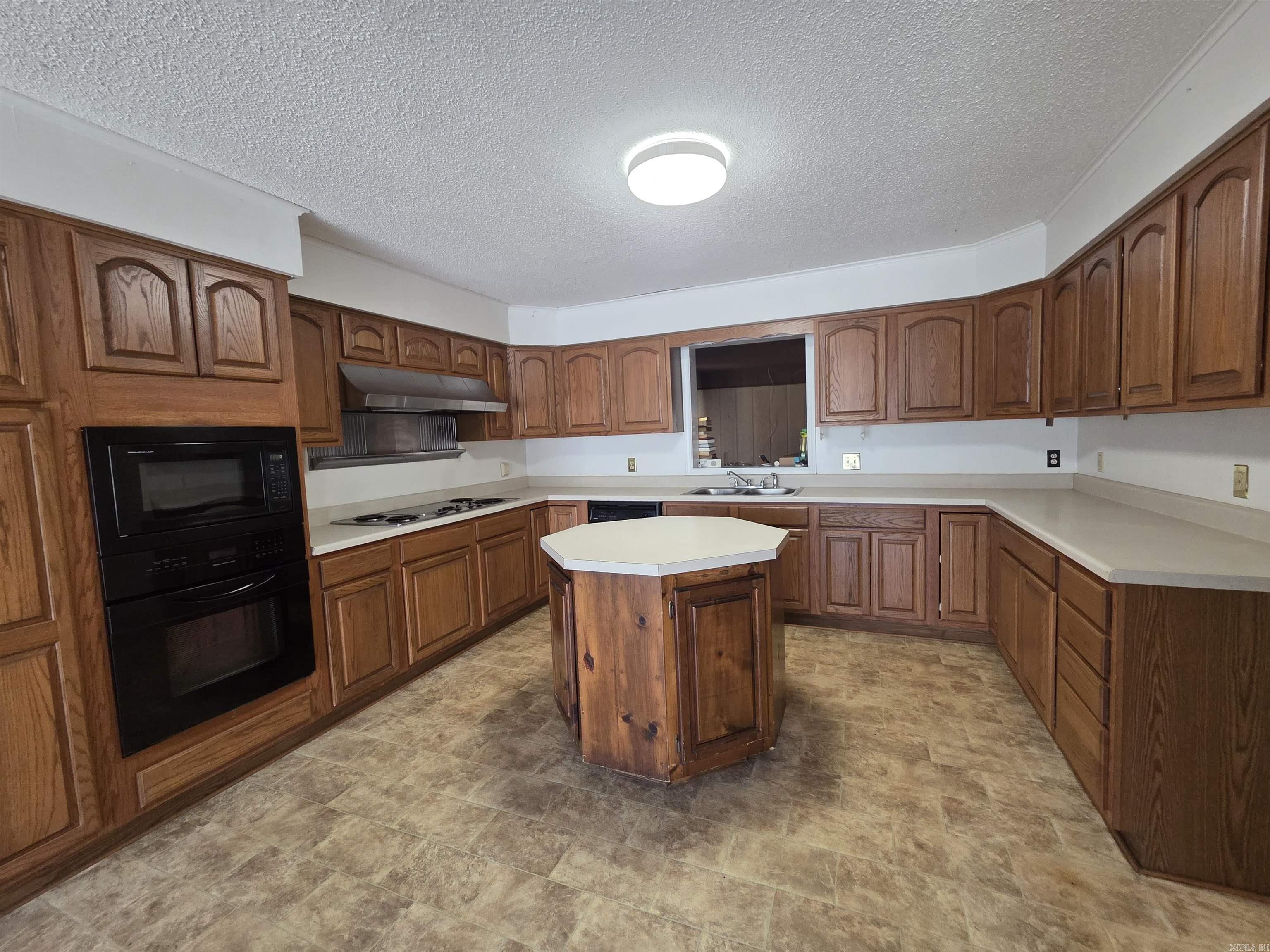 104 Cr 7010 Property Photo 10