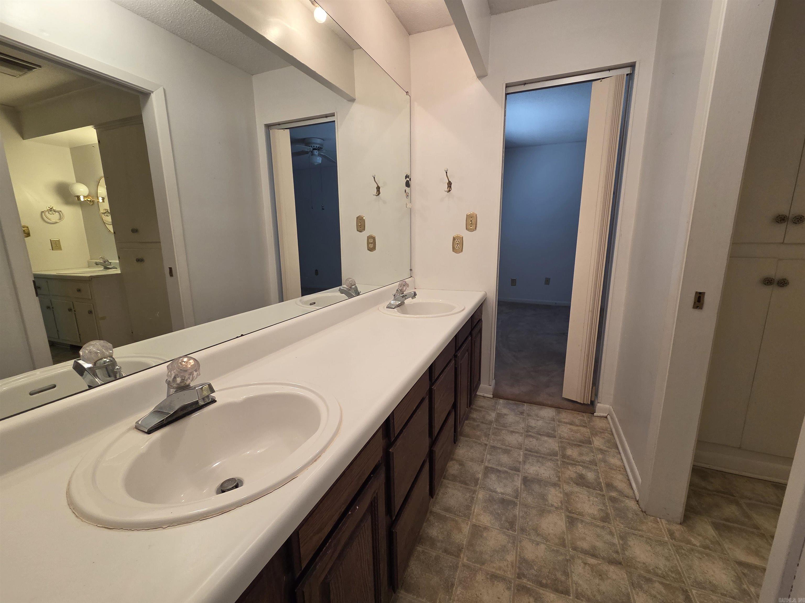 104 Cr 7010 Property Photo 28