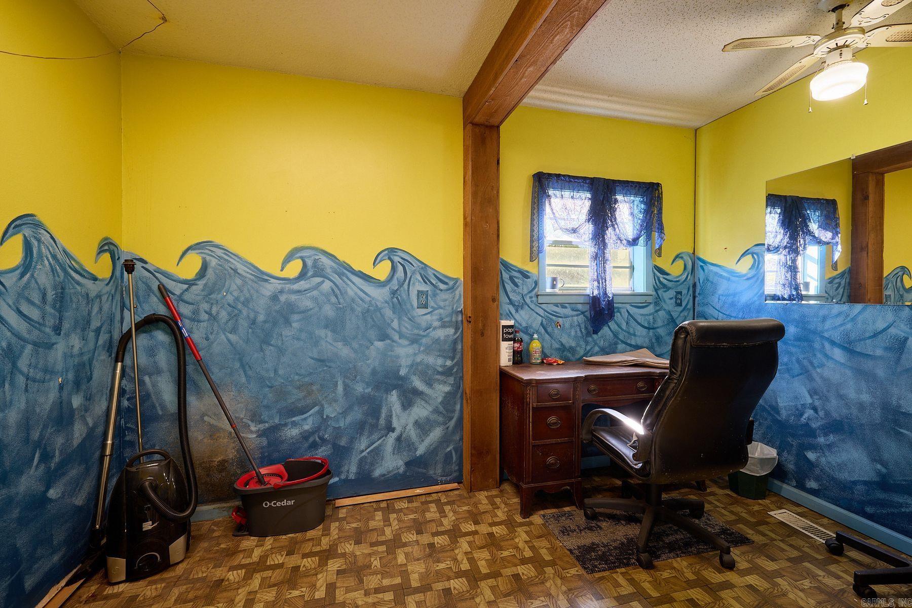 1100 N Reynolds Road Property Photo 22