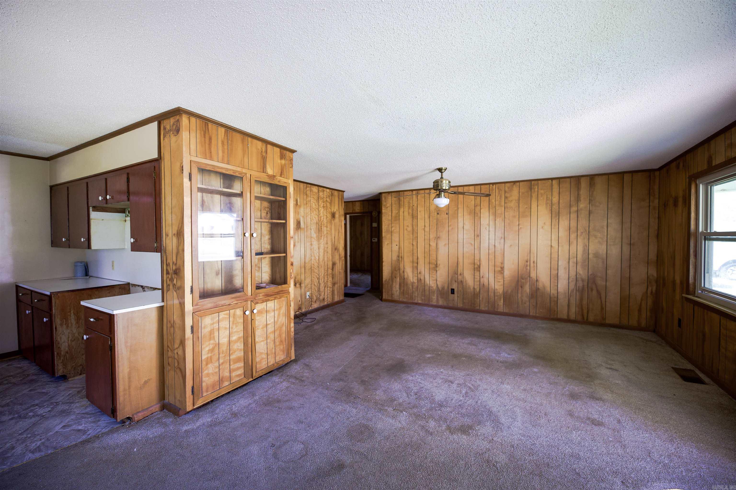 1421 Scotia St Property Photo 5
