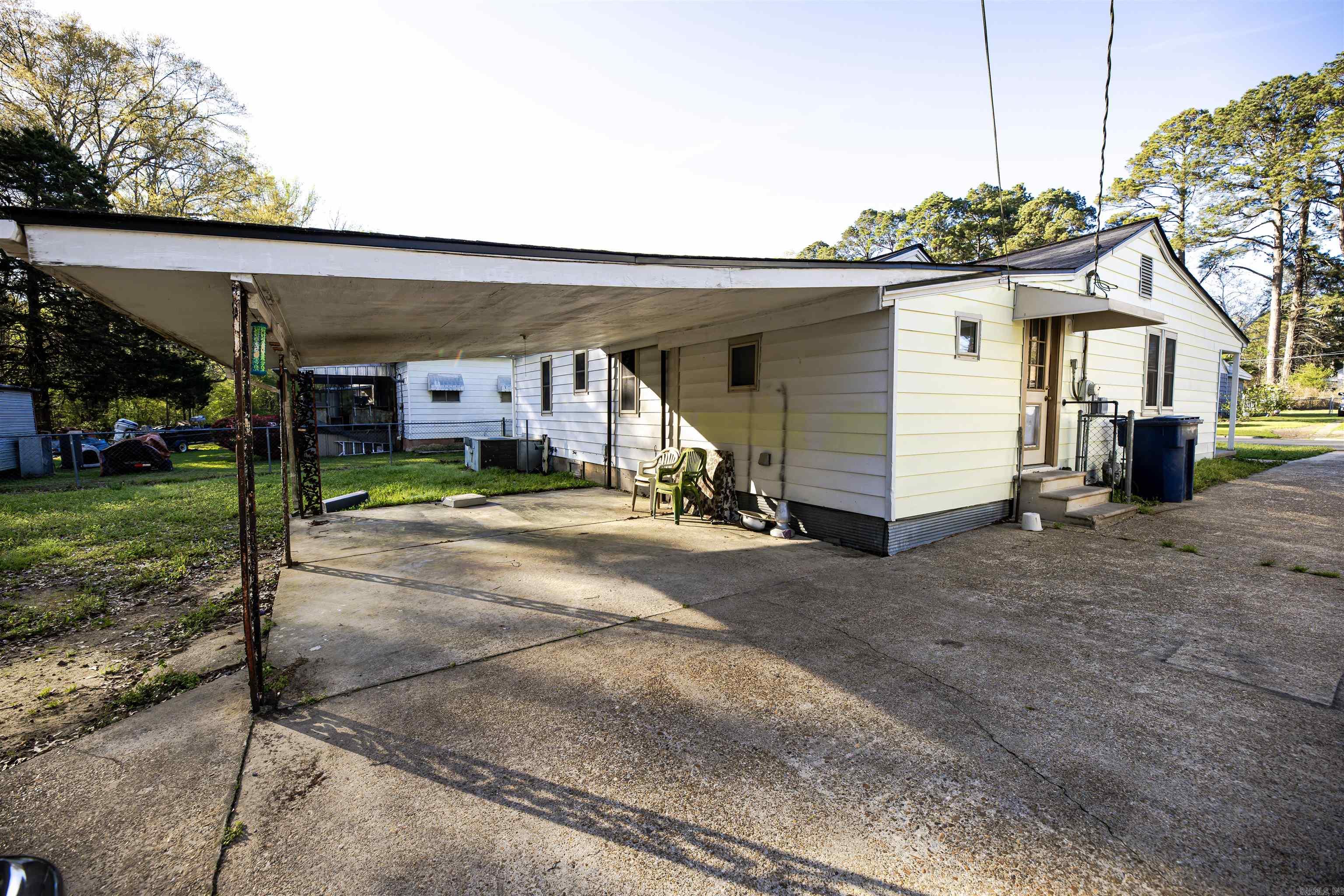 1421 Scotia St Property Photo 21