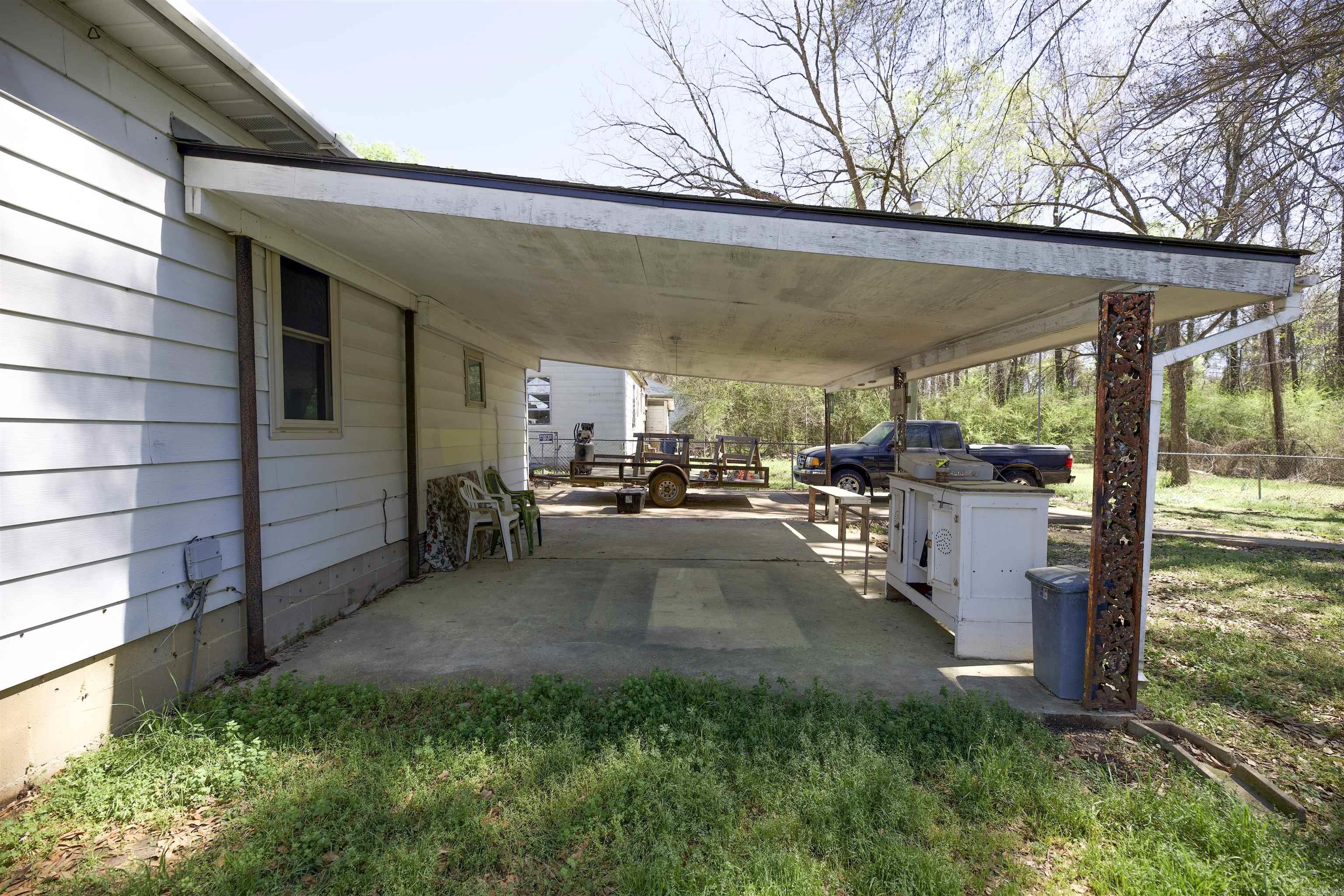 1421 Scotia St Property Photo 23