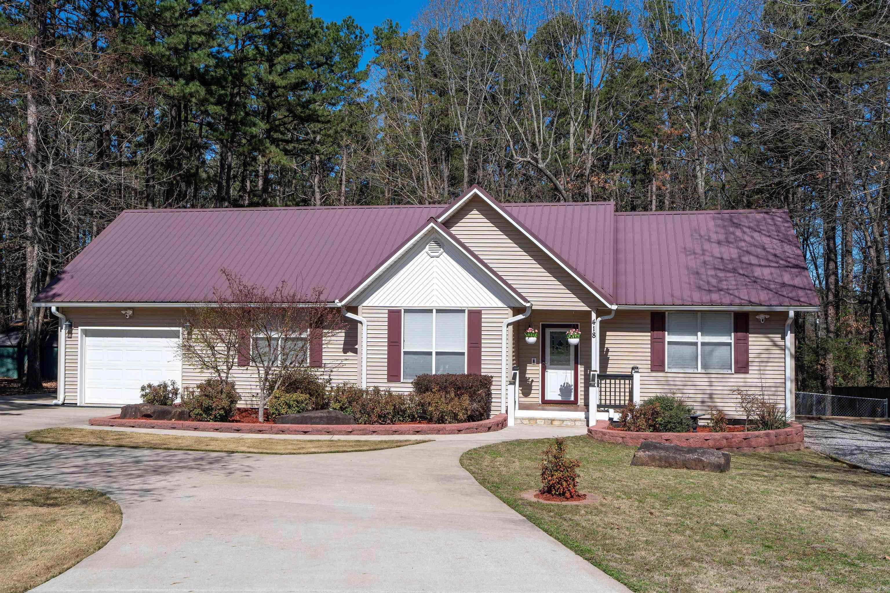 418 Atoka Drive Property Photo 1