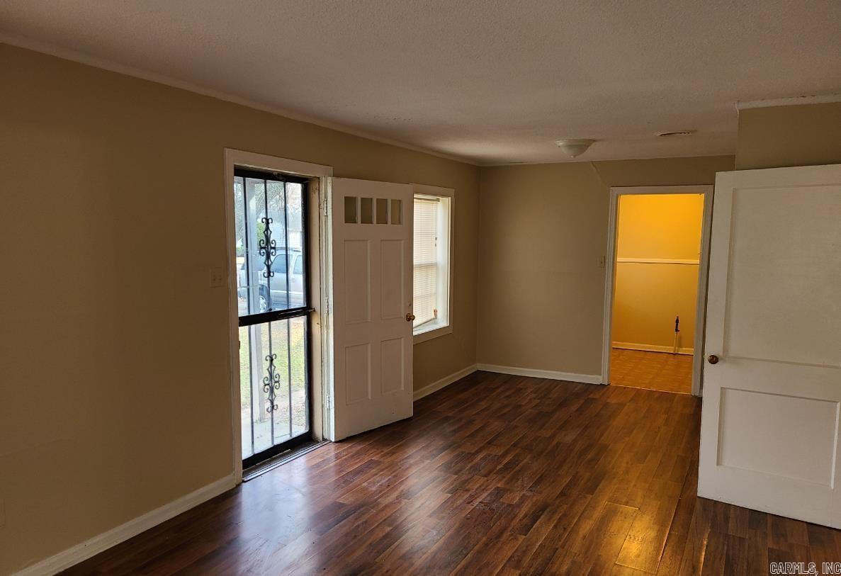 1805 Goodwin Avenue Property Photo 2