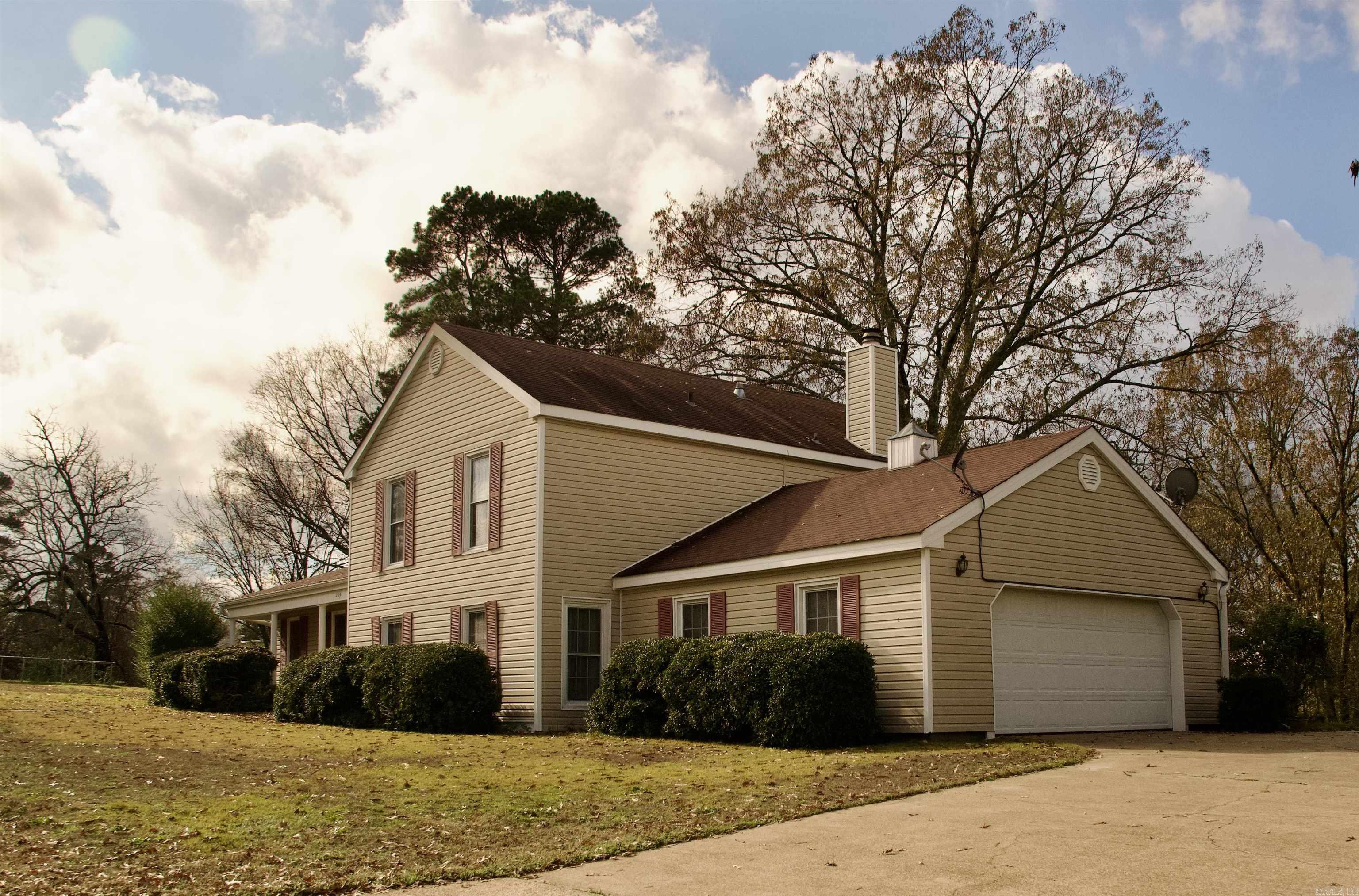 208 Ridge One Circle Property Photo 3