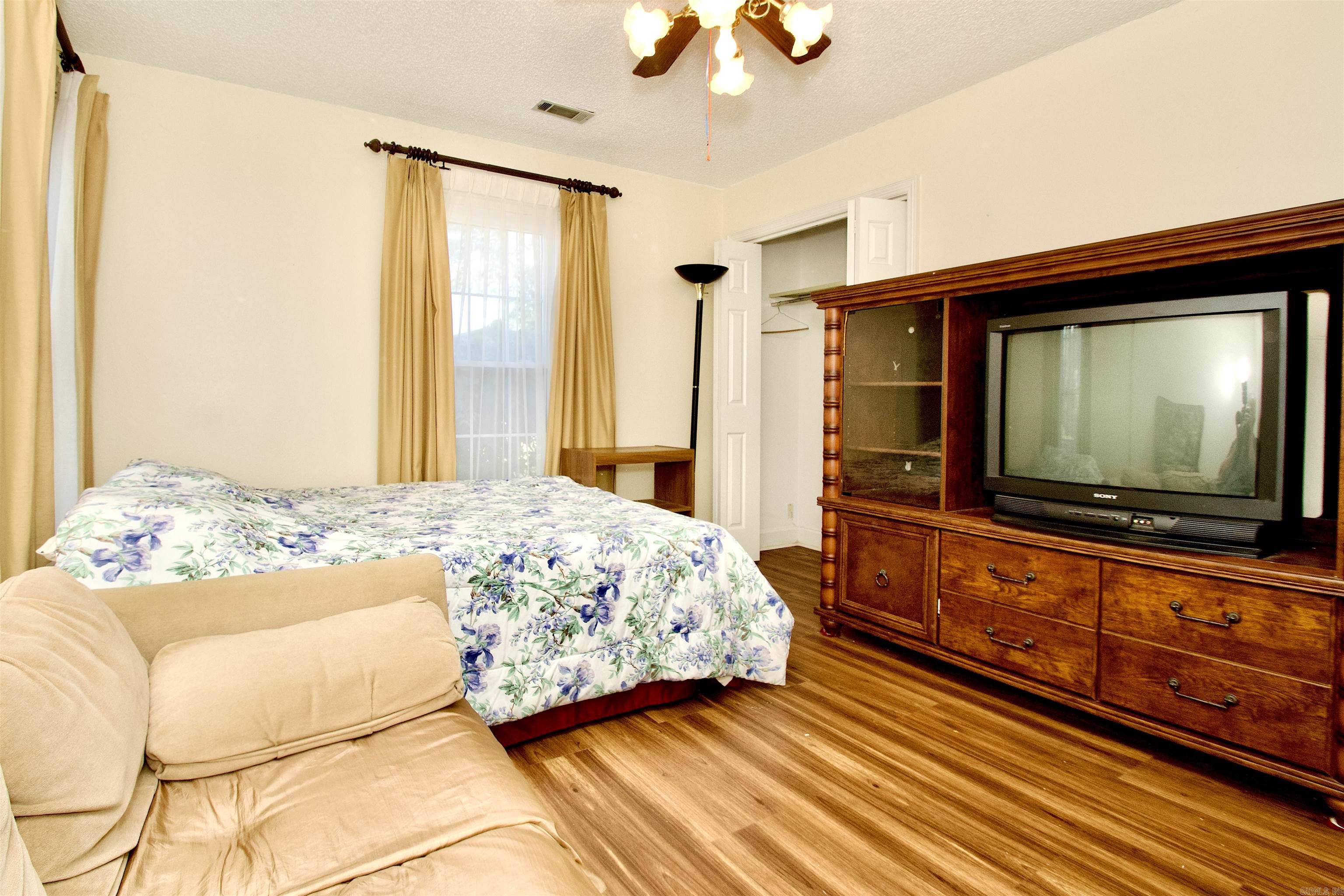 208 Ridge One Circle Property Photo 23