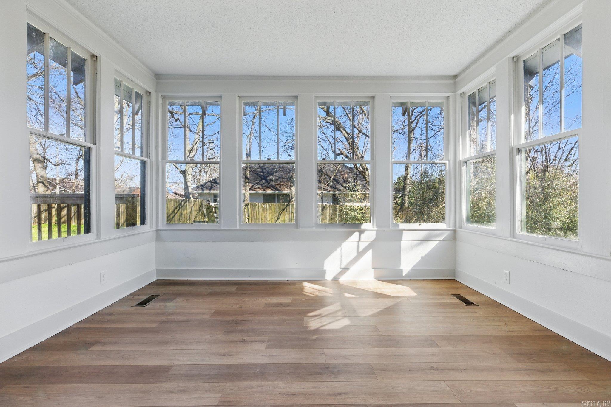 722 South Market Property Photo 6