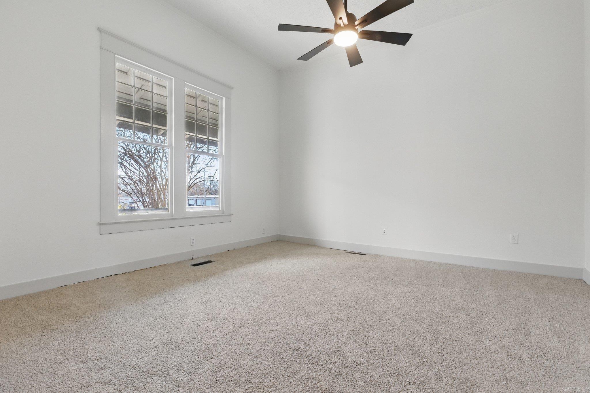 722 South Market Property Photo 13