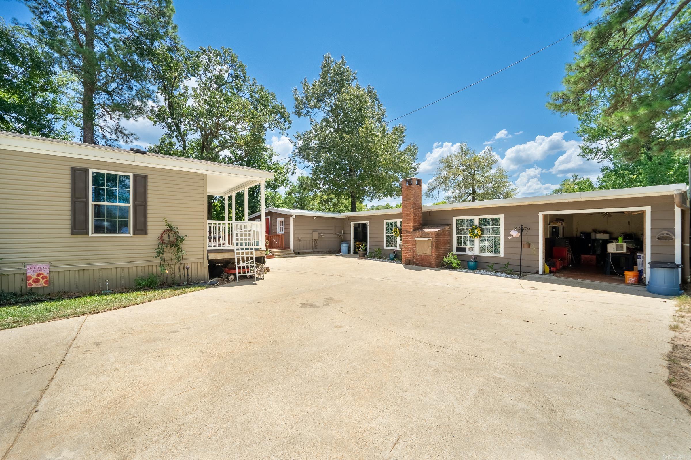 1734 Crosstrails Road Property Photo 1