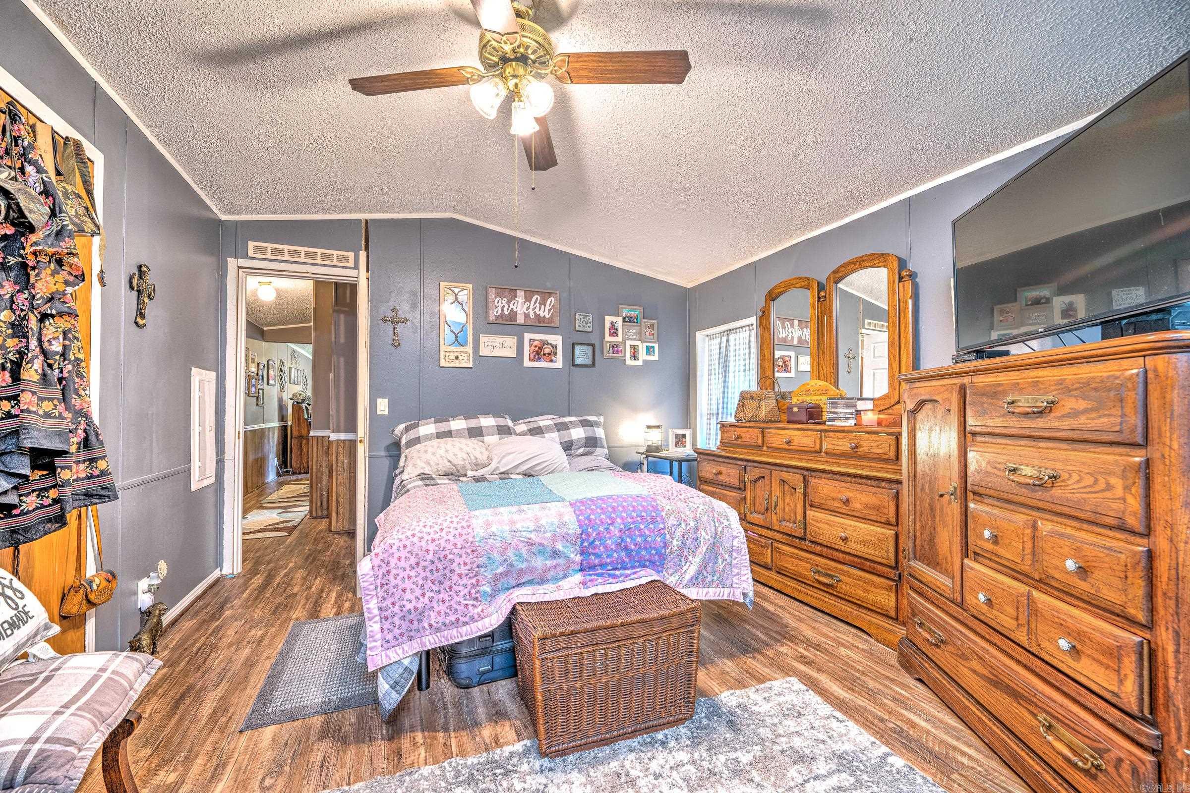 1734 Crosstrails Road Property Photo 11