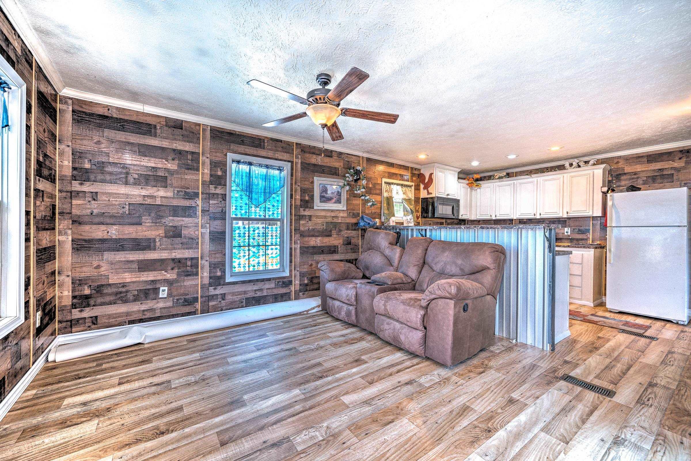 1734 Crosstrails Road Property Photo 28