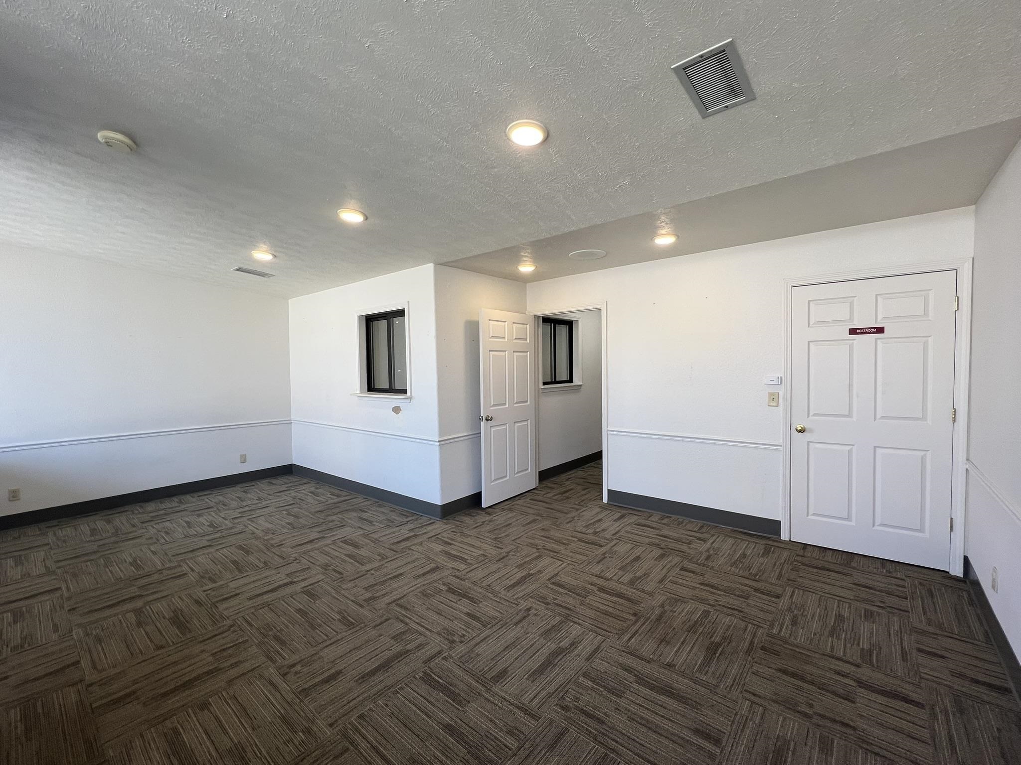 260 Main Street Property Photo 3