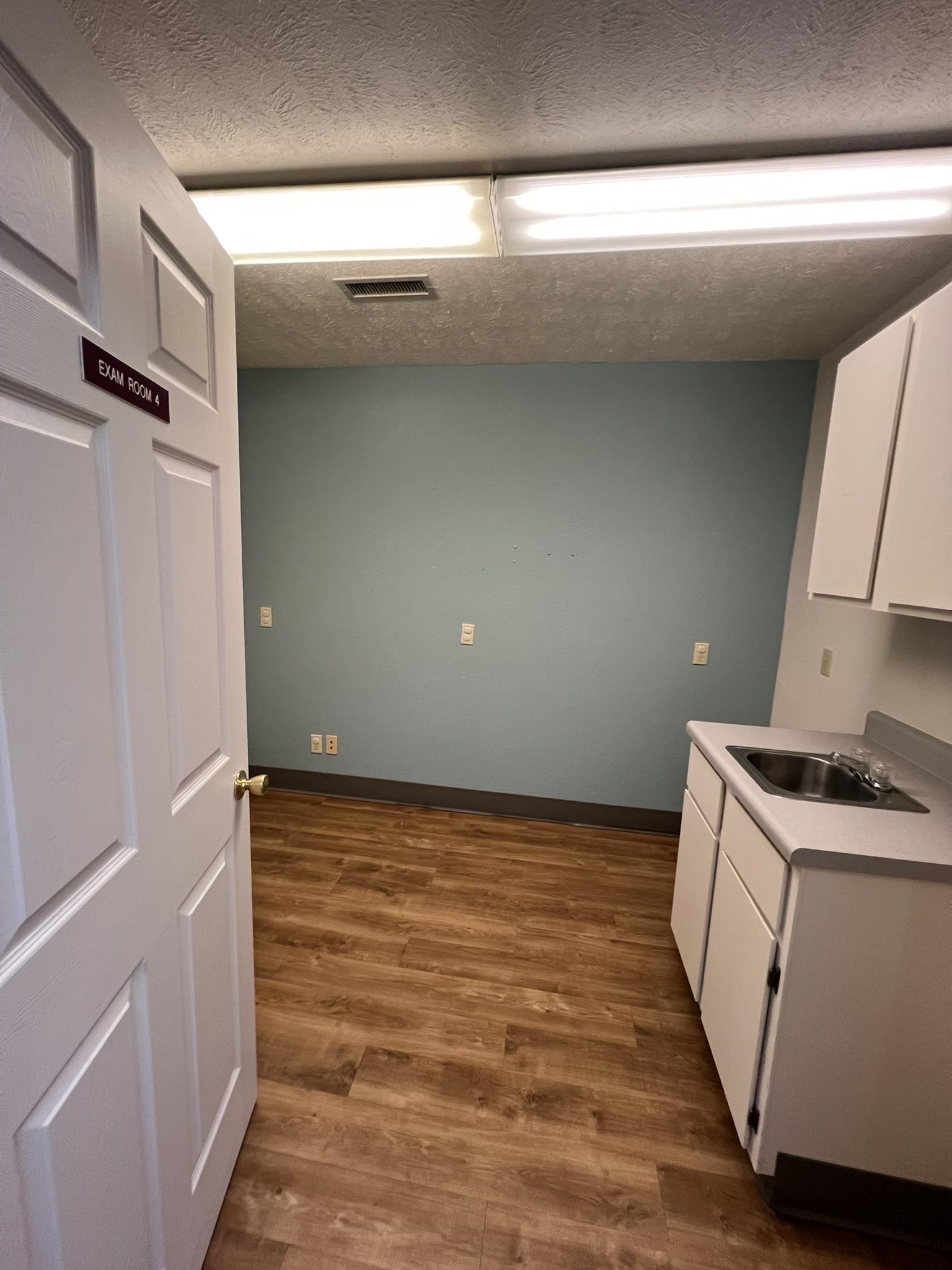 260 Main Street Property Photo 18