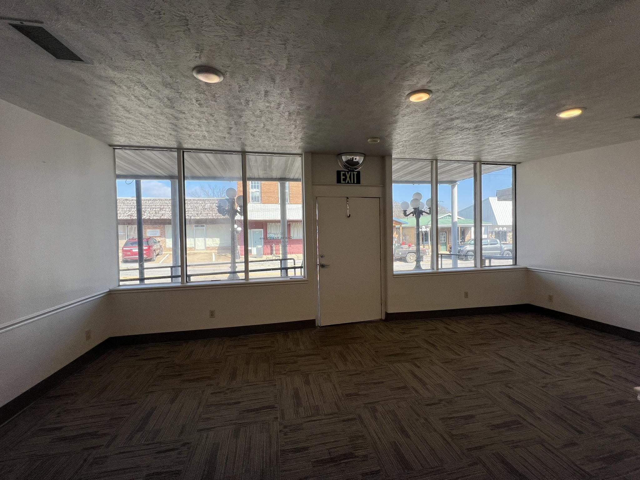 260 Main Street Property Photo 29