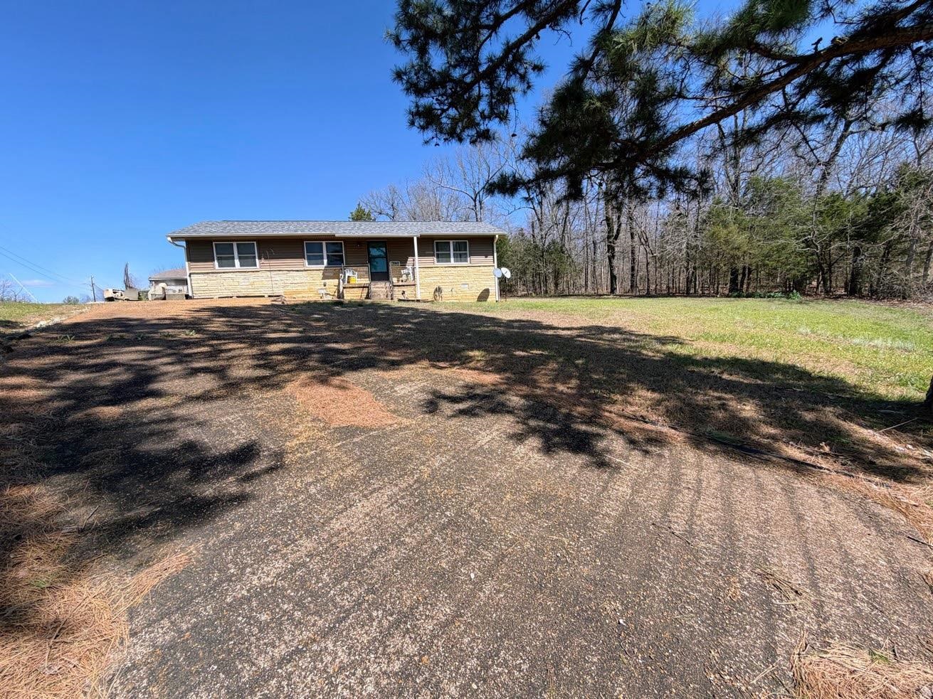 316 N Nightingale Drive Property Photo 2