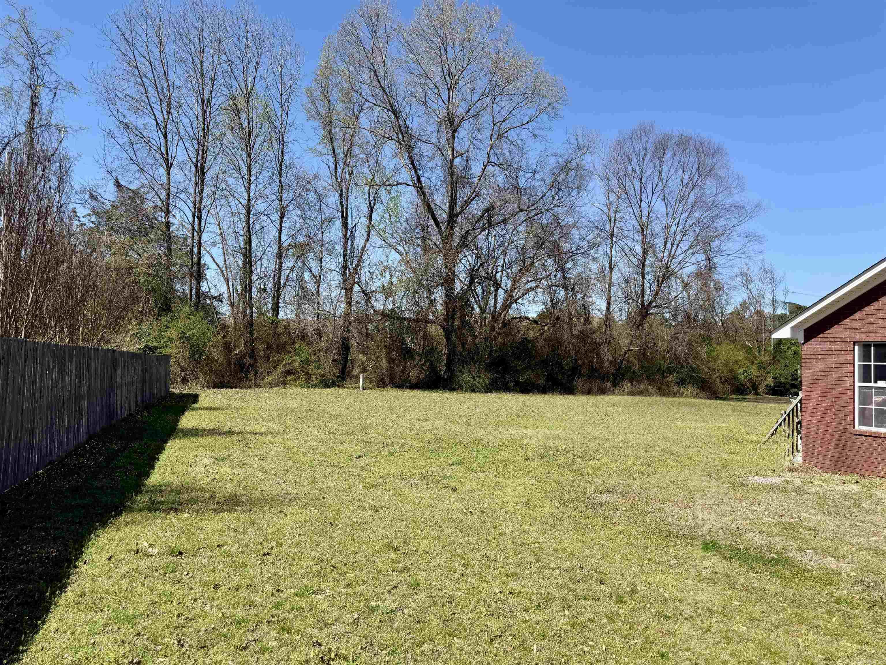 196 Angela Dr Property Photo 22