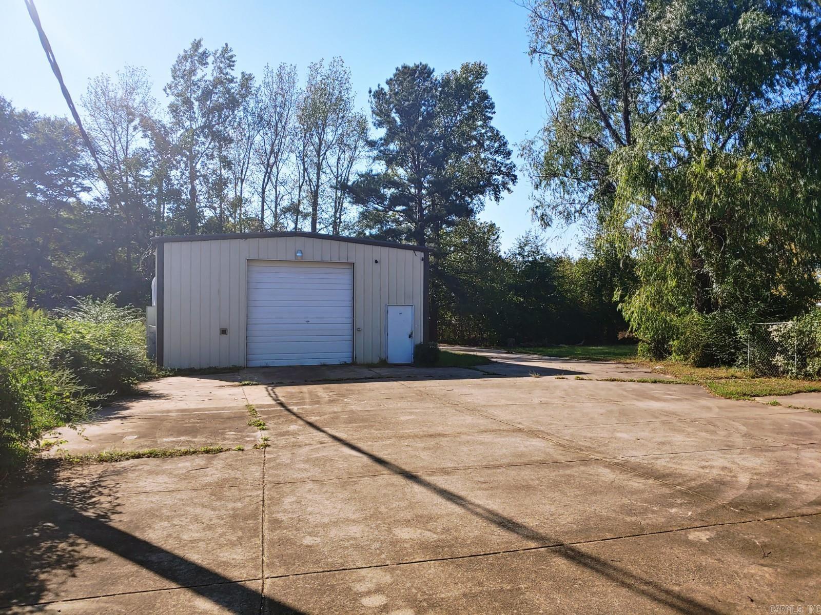 21505 Hwy 365 N Property Photo 17