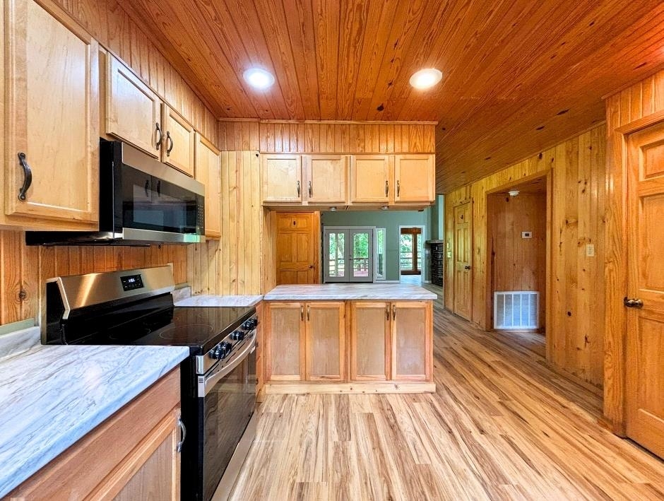 216 Bobo Drive Property Photo 13